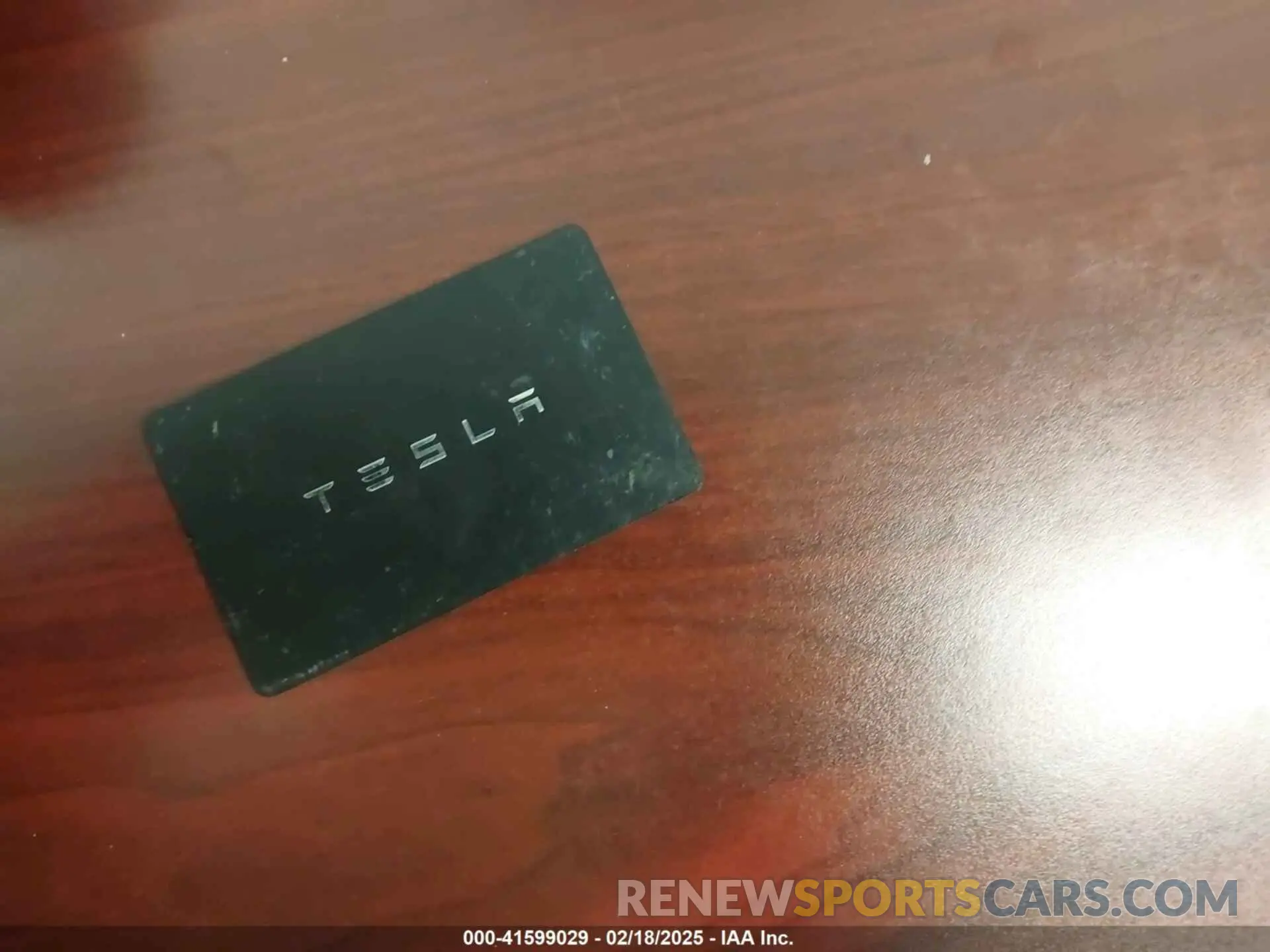 11 Photograph of a damaged car 5YJYGDEE2MF185945 TESLA MODEL Y 2021