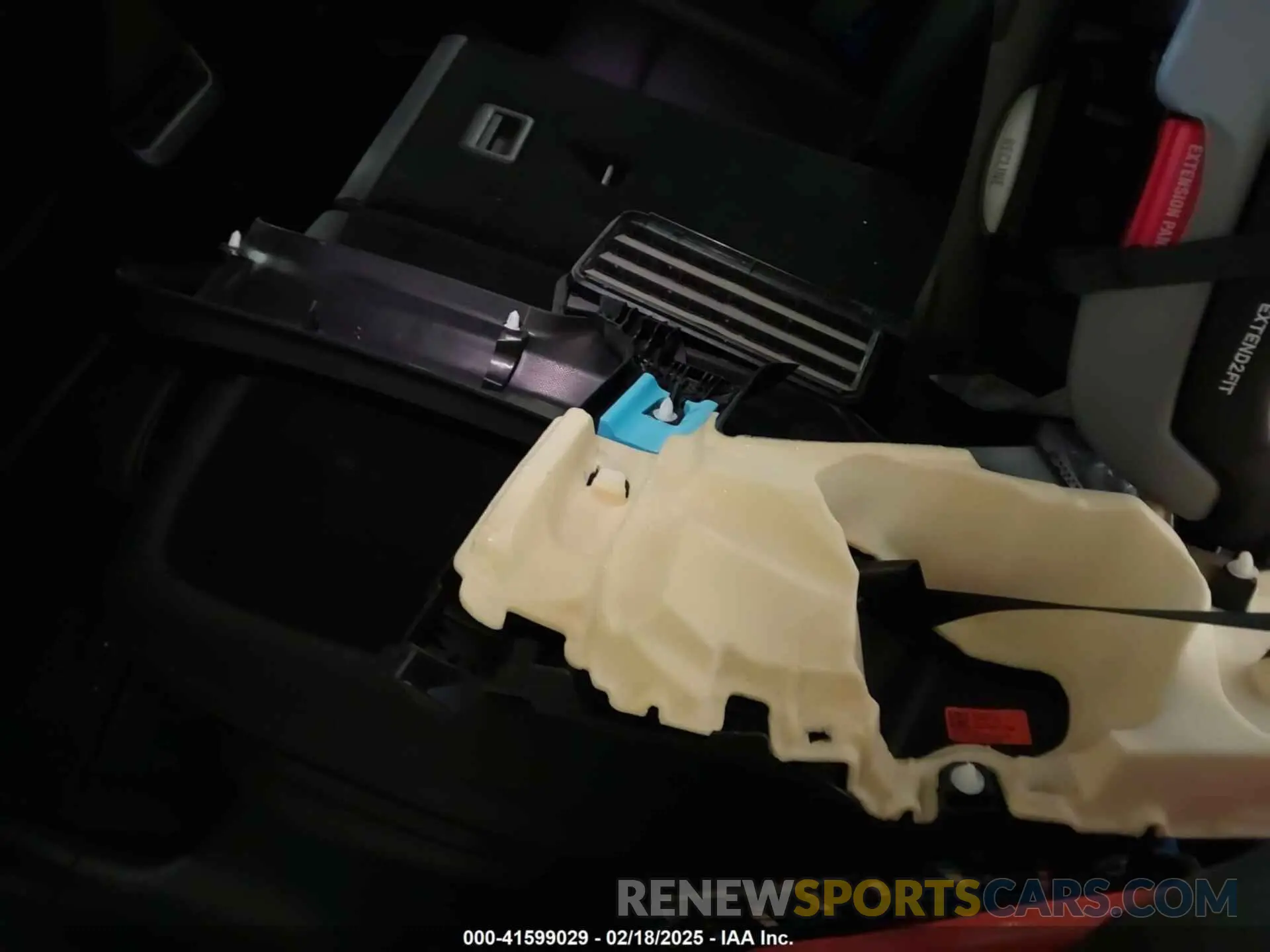 12 Photograph of a damaged car 5YJYGDEE2MF185945 TESLA MODEL Y 2021
