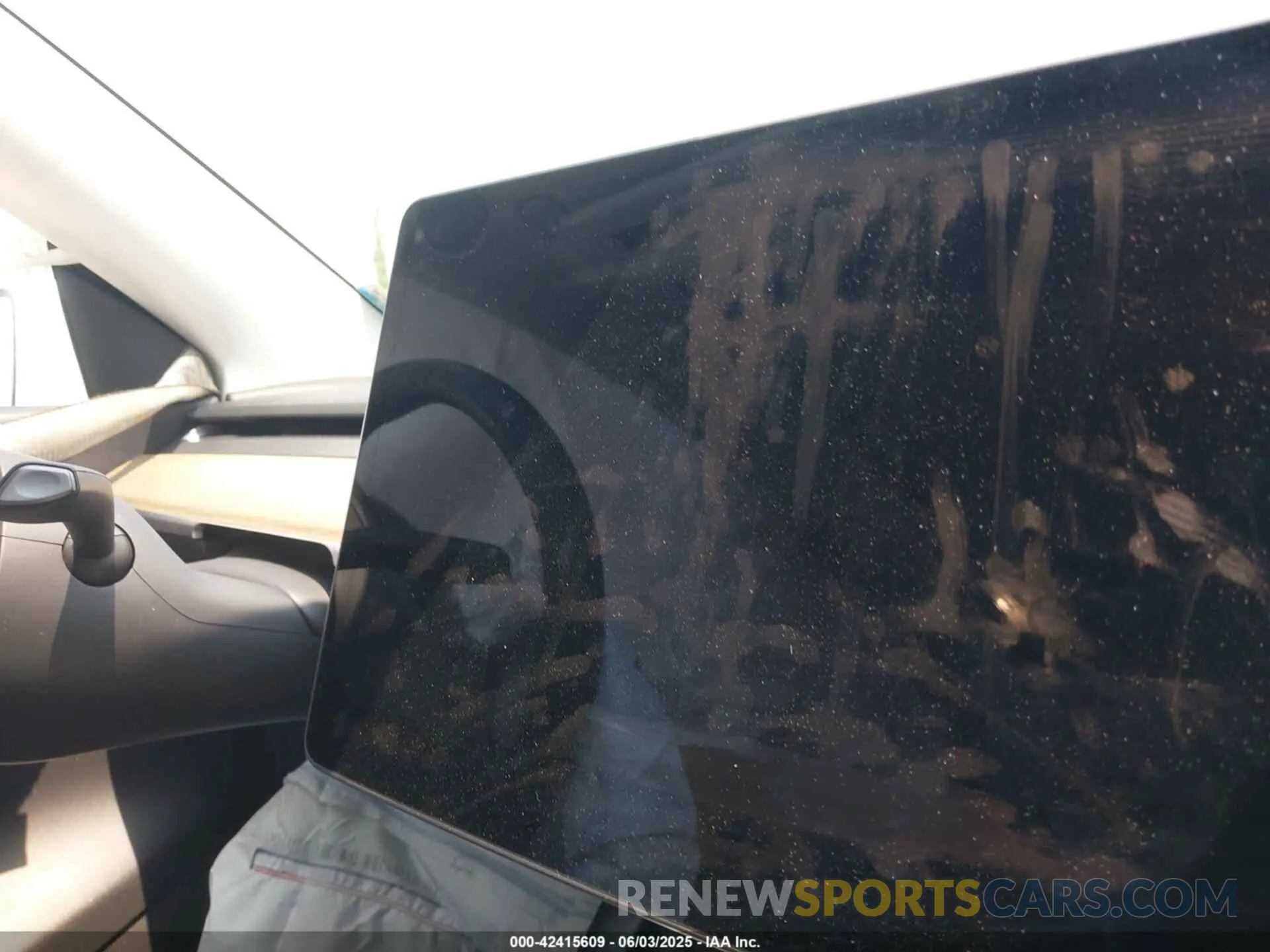 7 Photograph of a damaged car 5YJYGDEE2MF191938 TESLA MODEL Y 2021