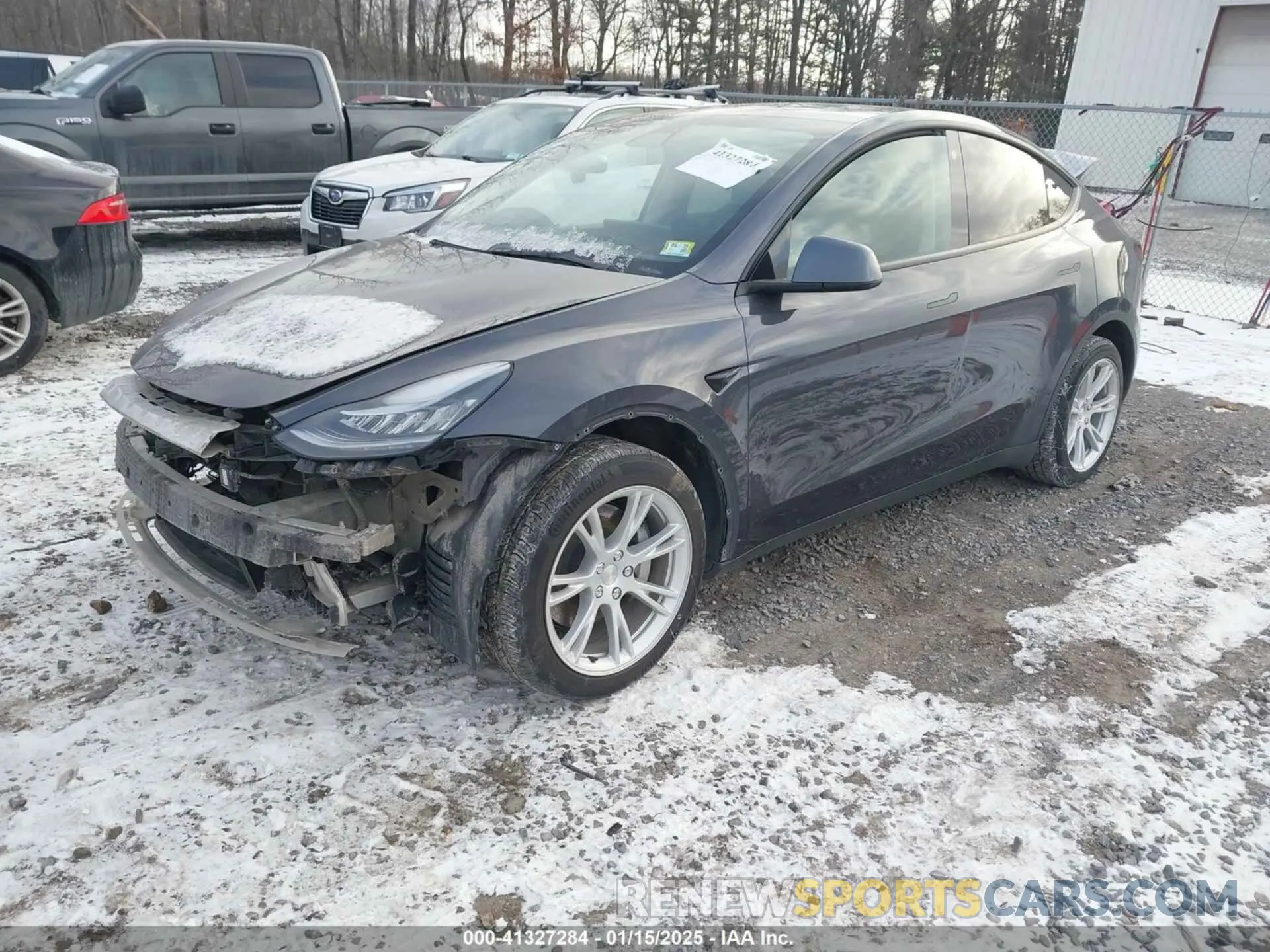 2 Photograph of a damaged car 5YJYGDEE2MF196122 TESLA MODEL Y 2021