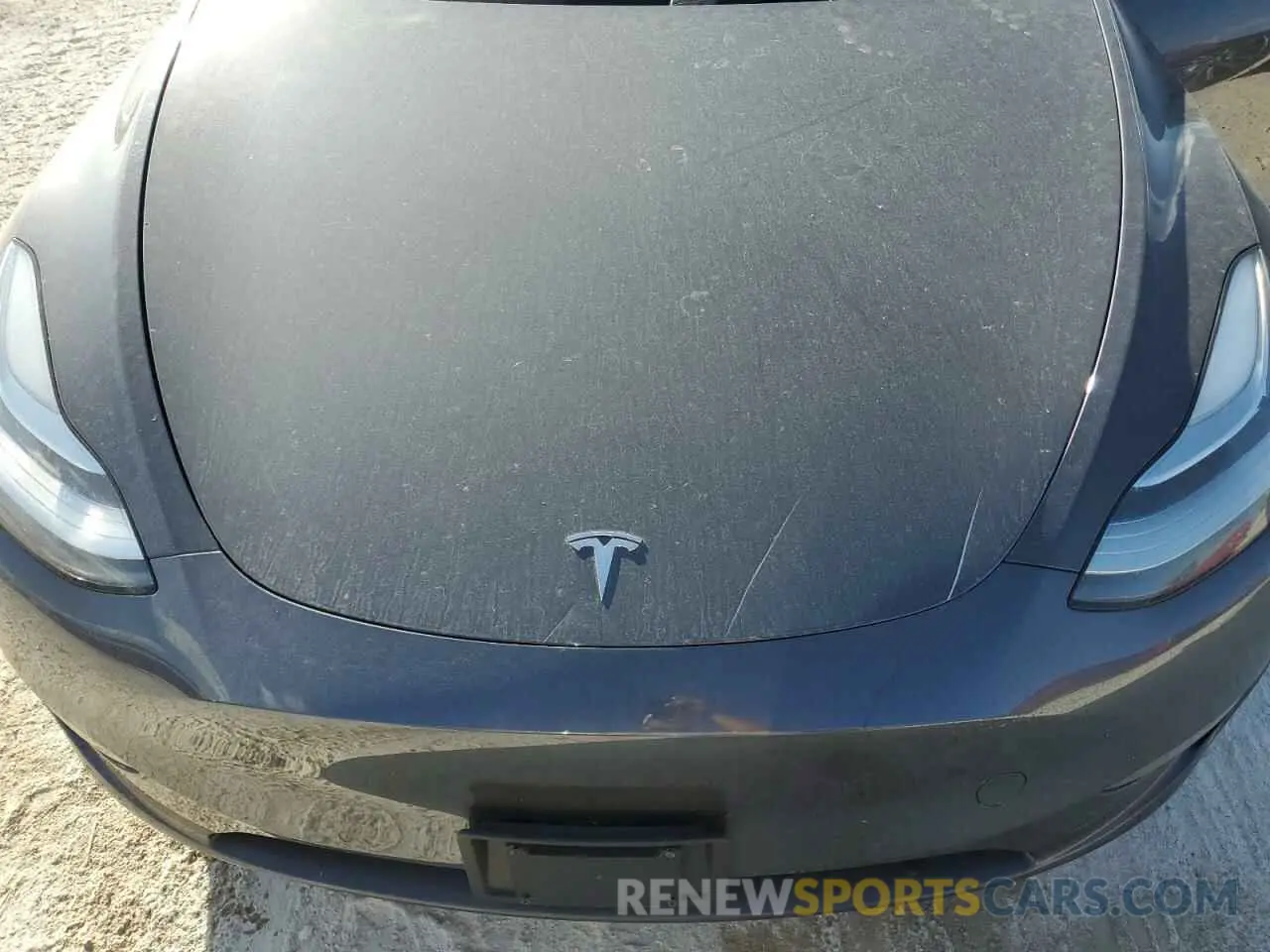 12 Photograph of a damaged car 5YJYGDEE2MF200668 TESLA MODEL Y 2021