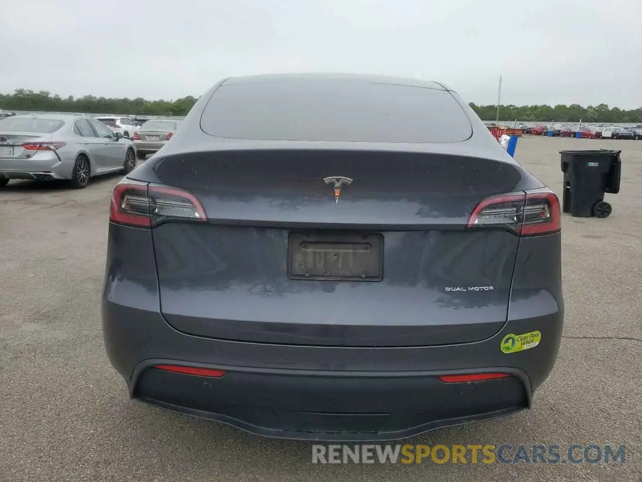 6 Photograph of a damaged car 5YJYGDEE2MF204414 TESLA MODEL Y 2021