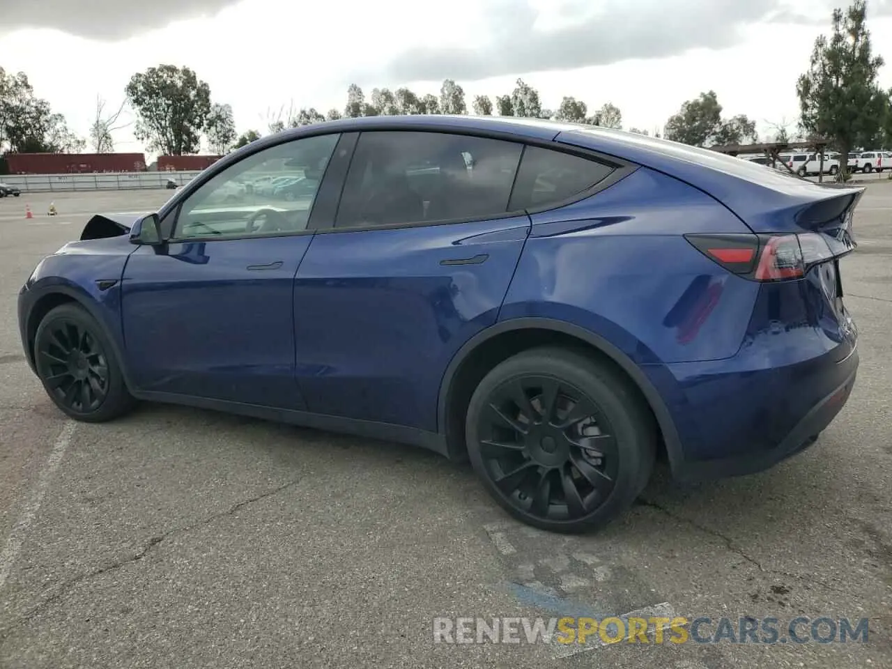 2 Photograph of a damaged car 5YJYGDEE2MF207913 TESLA MODEL Y 2021