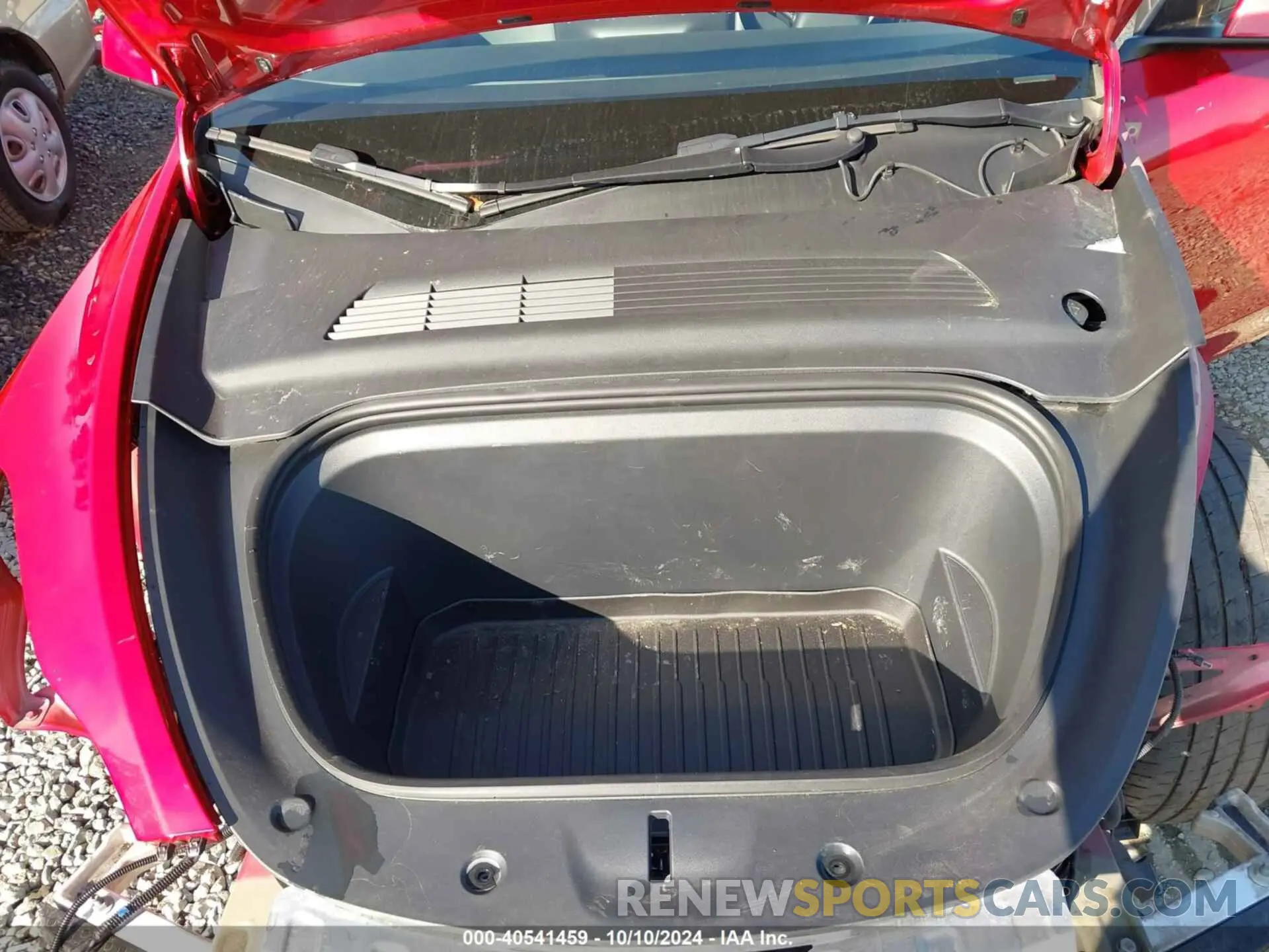 10 Photograph of a damaged car 5YJYGDEE2MF217552 TESLA MODEL Y 2021