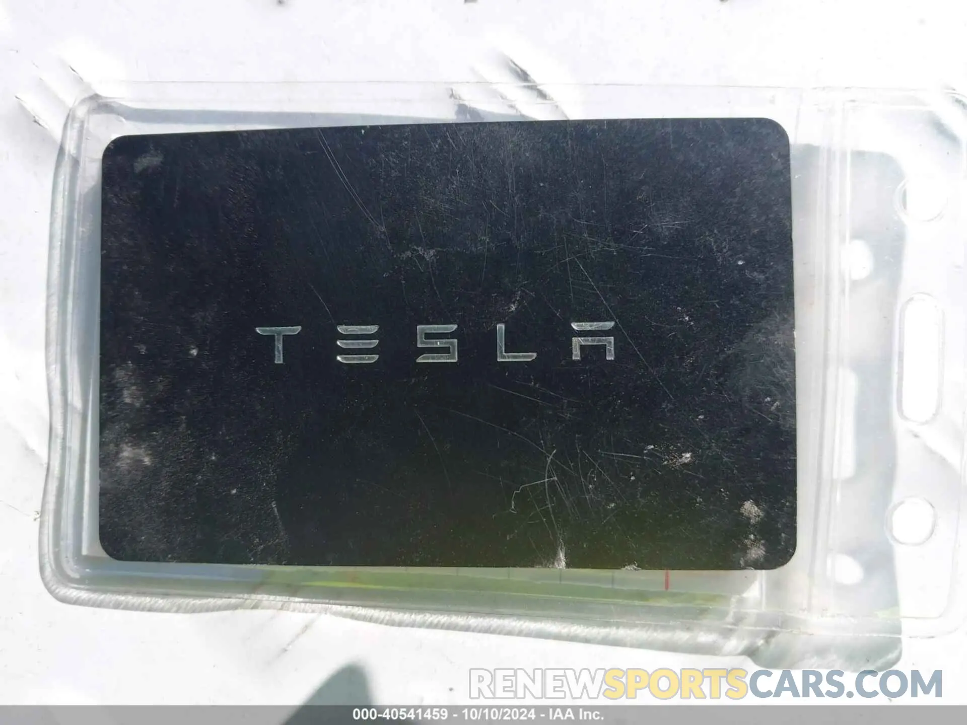 11 Photograph of a damaged car 5YJYGDEE2MF217552 TESLA MODEL Y 2021