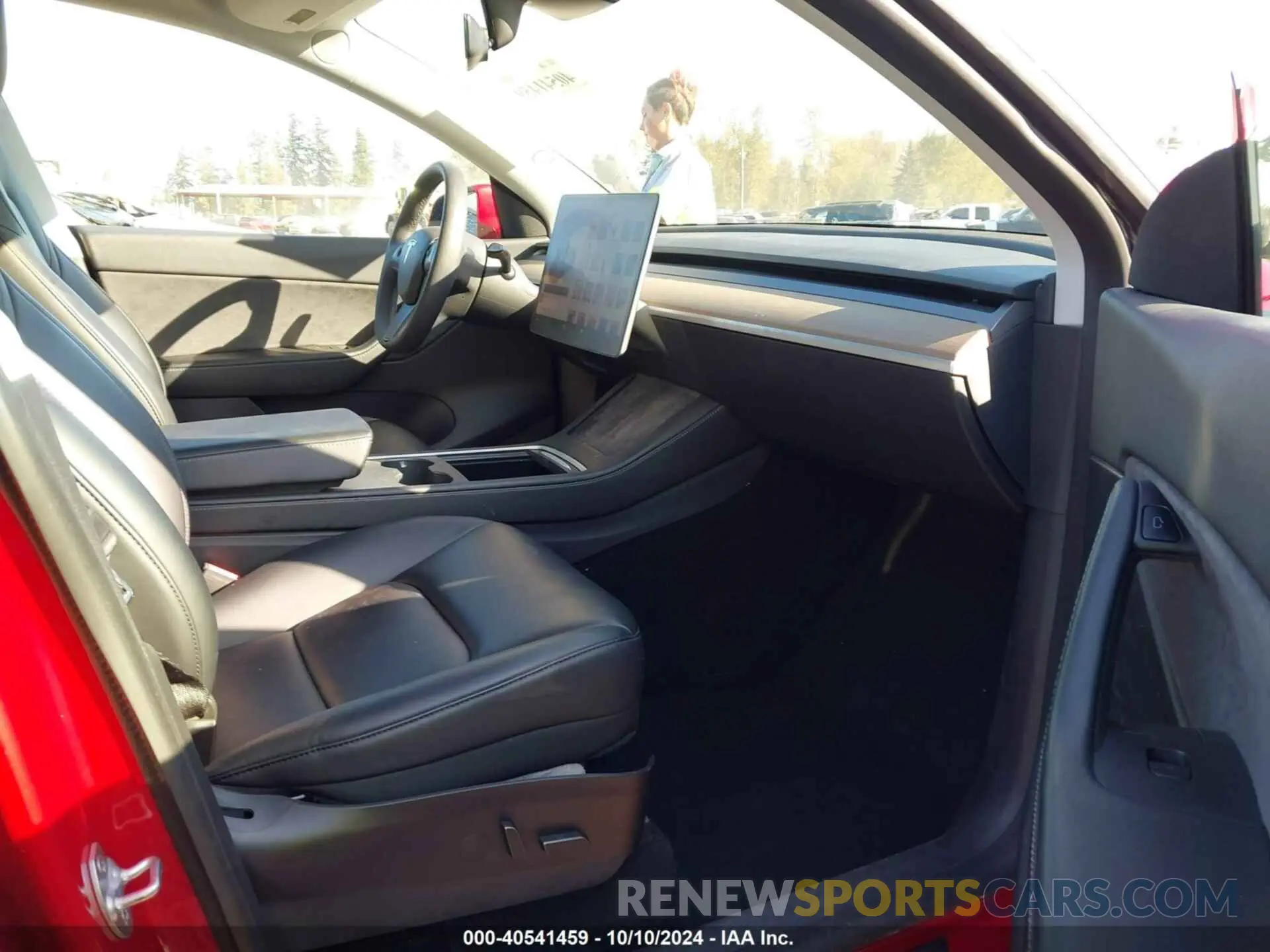 5 Photograph of a damaged car 5YJYGDEE2MF217552 TESLA MODEL Y 2021