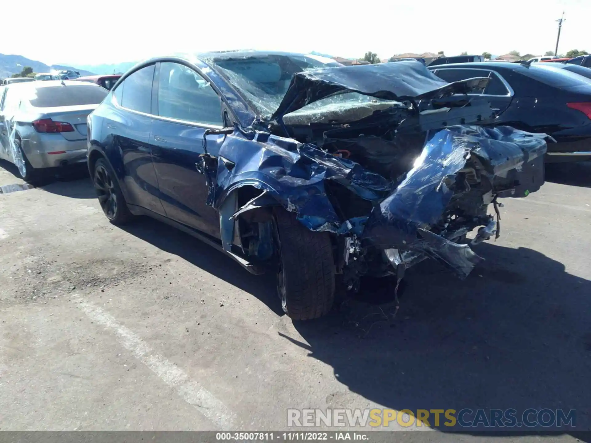 1 Photograph of a damaged car 5YJYGDEE2MF240720 TESLA MODEL Y 2021