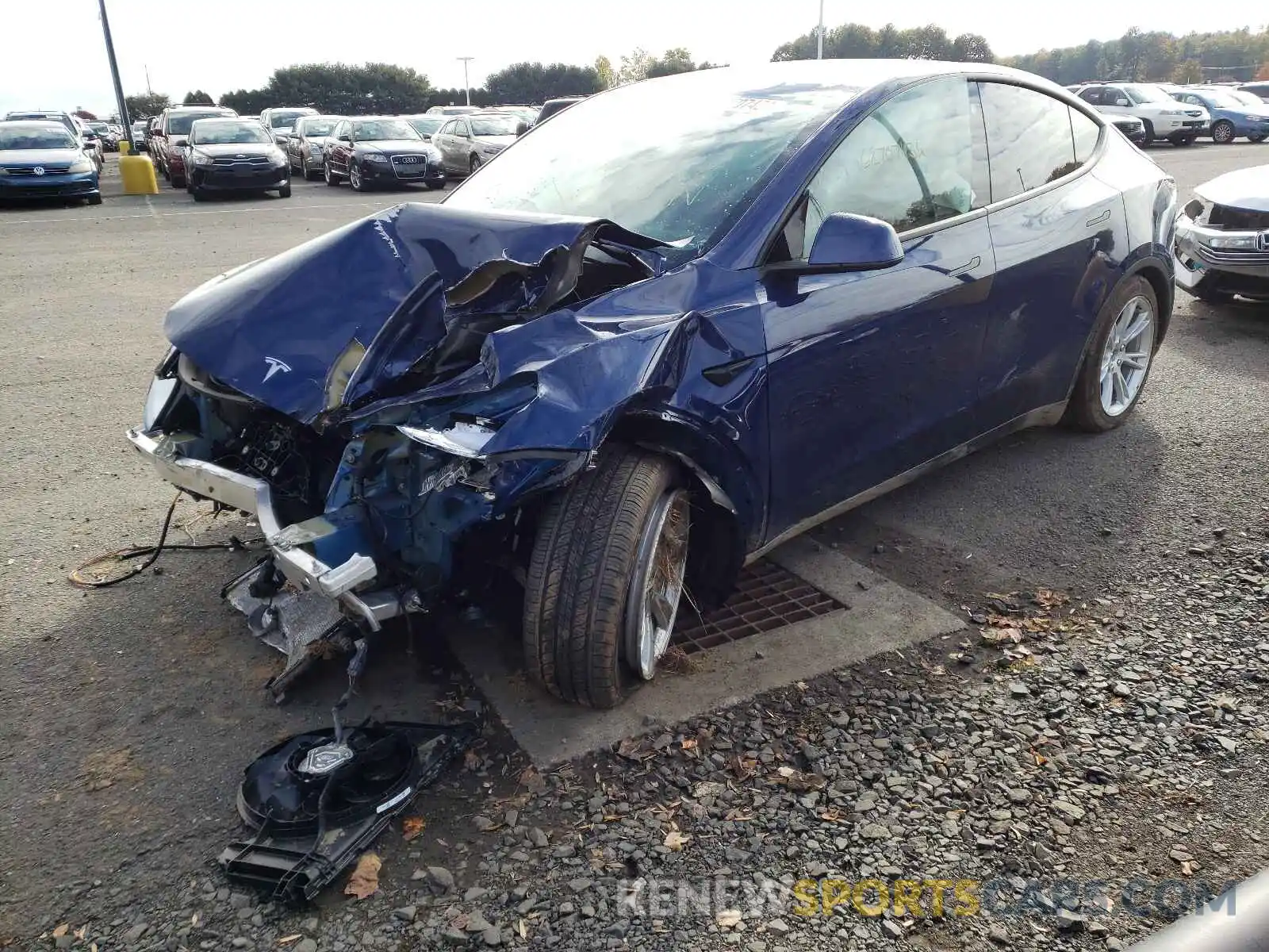 2 Photograph of a damaged car 5YJYGDEE2MF255945 TESLA MODEL Y 2021