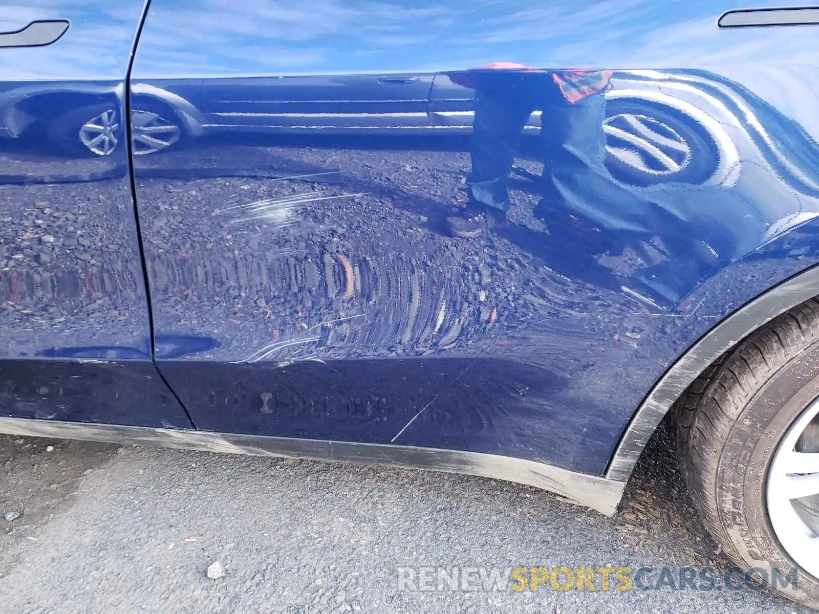 8 Photograph of a damaged car 5YJYGDEE2MF255945 TESLA MODEL Y 2021