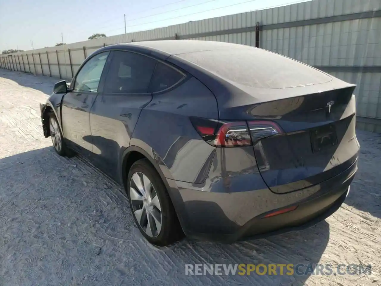 3 Photograph of a damaged car 5YJYGDEE2MF262409 TESLA MODEL Y 2021