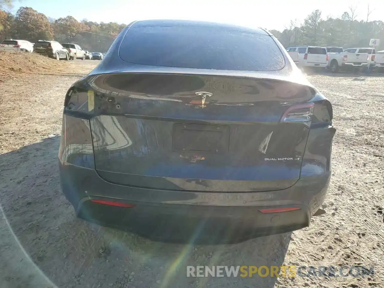 6 Photograph of a damaged car 5YJYGDEE2MF267805 TESLA MODEL Y 2021