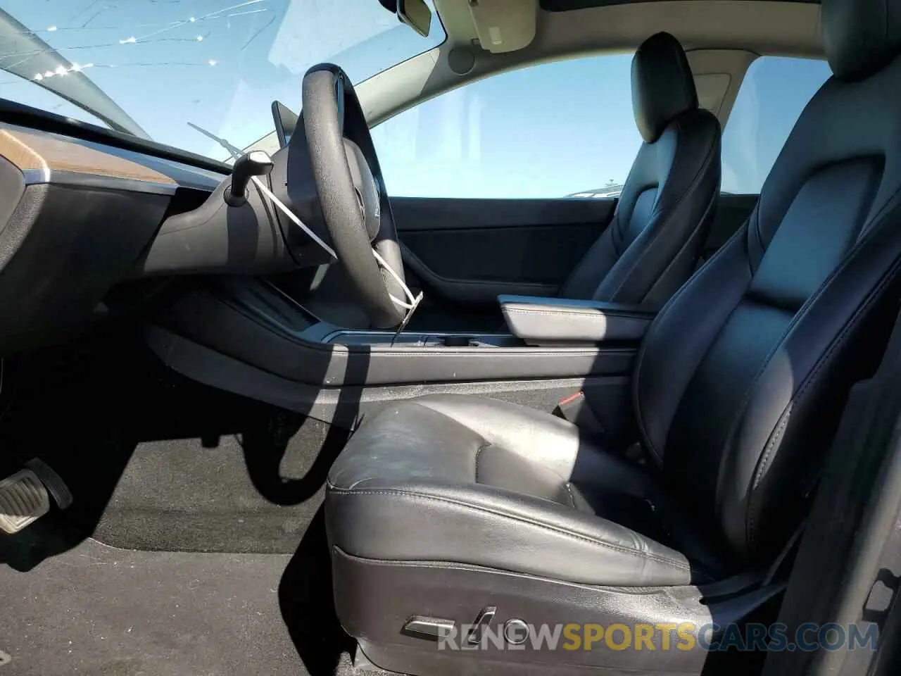 7 Photograph of a damaged car 5YJYGDEE2MF296446 TESLA MODEL Y 2021