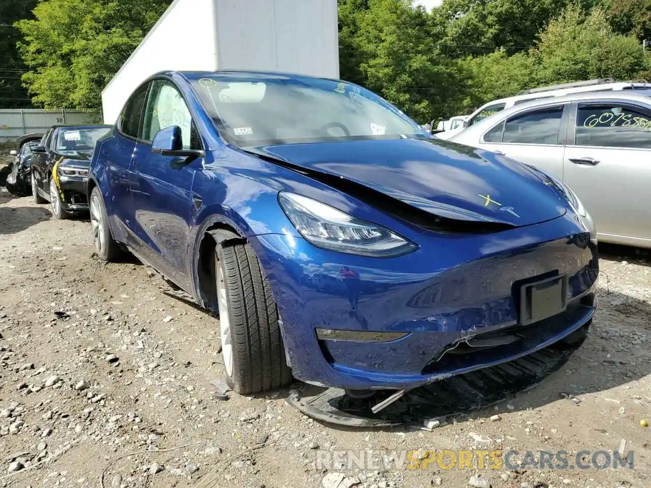 1 Photograph of a damaged car 5YJYGDEE2MF296804 TESLA MODEL Y 2021