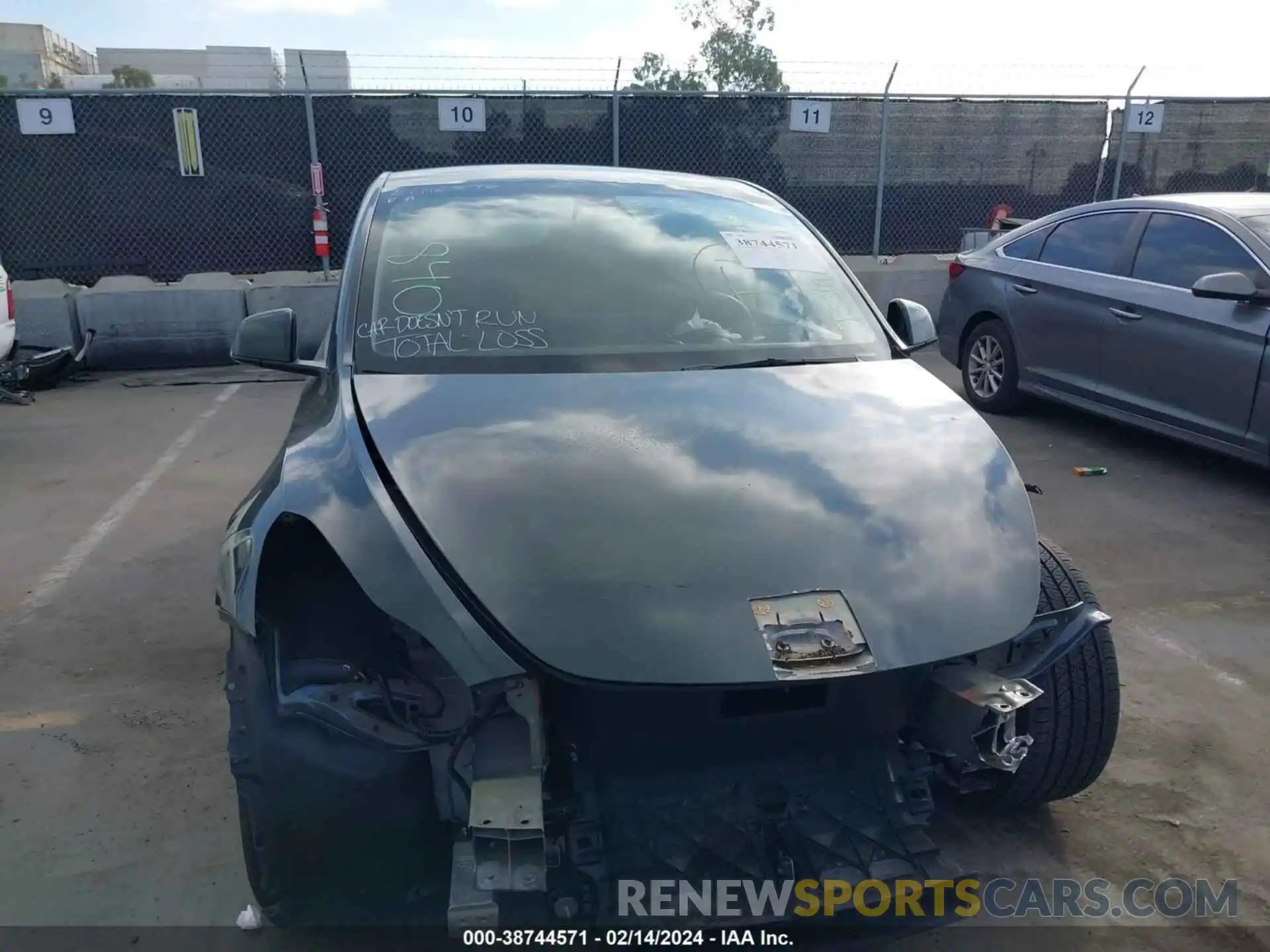 13 Photograph of a damaged car 5YJYGDEE2MF296950 TESLA MODEL Y 2021