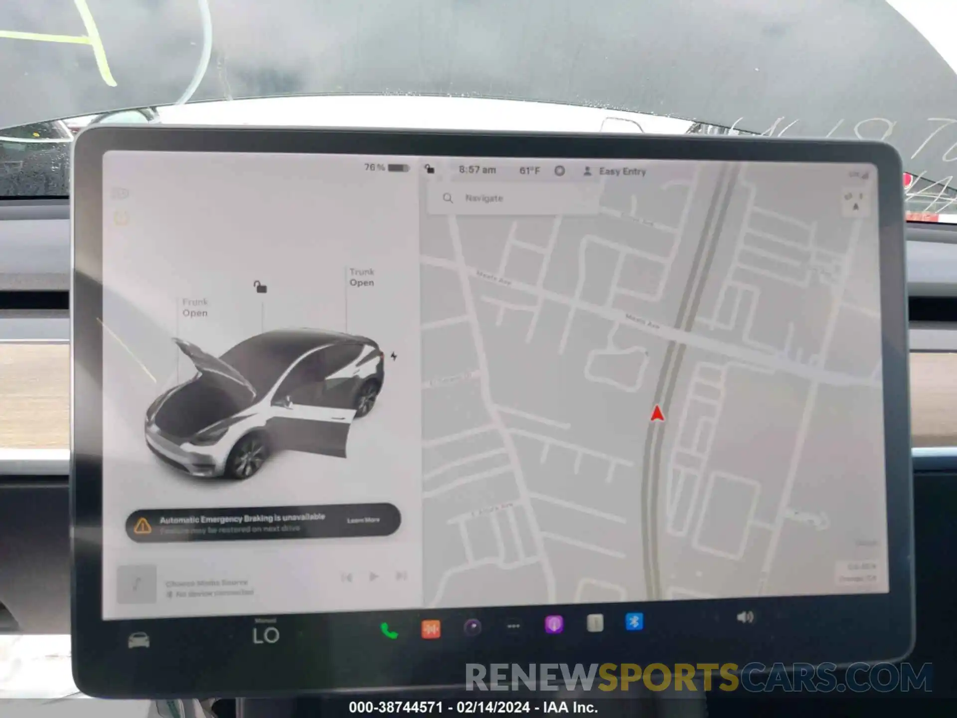 19 Photograph of a damaged car 5YJYGDEE2MF296950 TESLA MODEL Y 2021