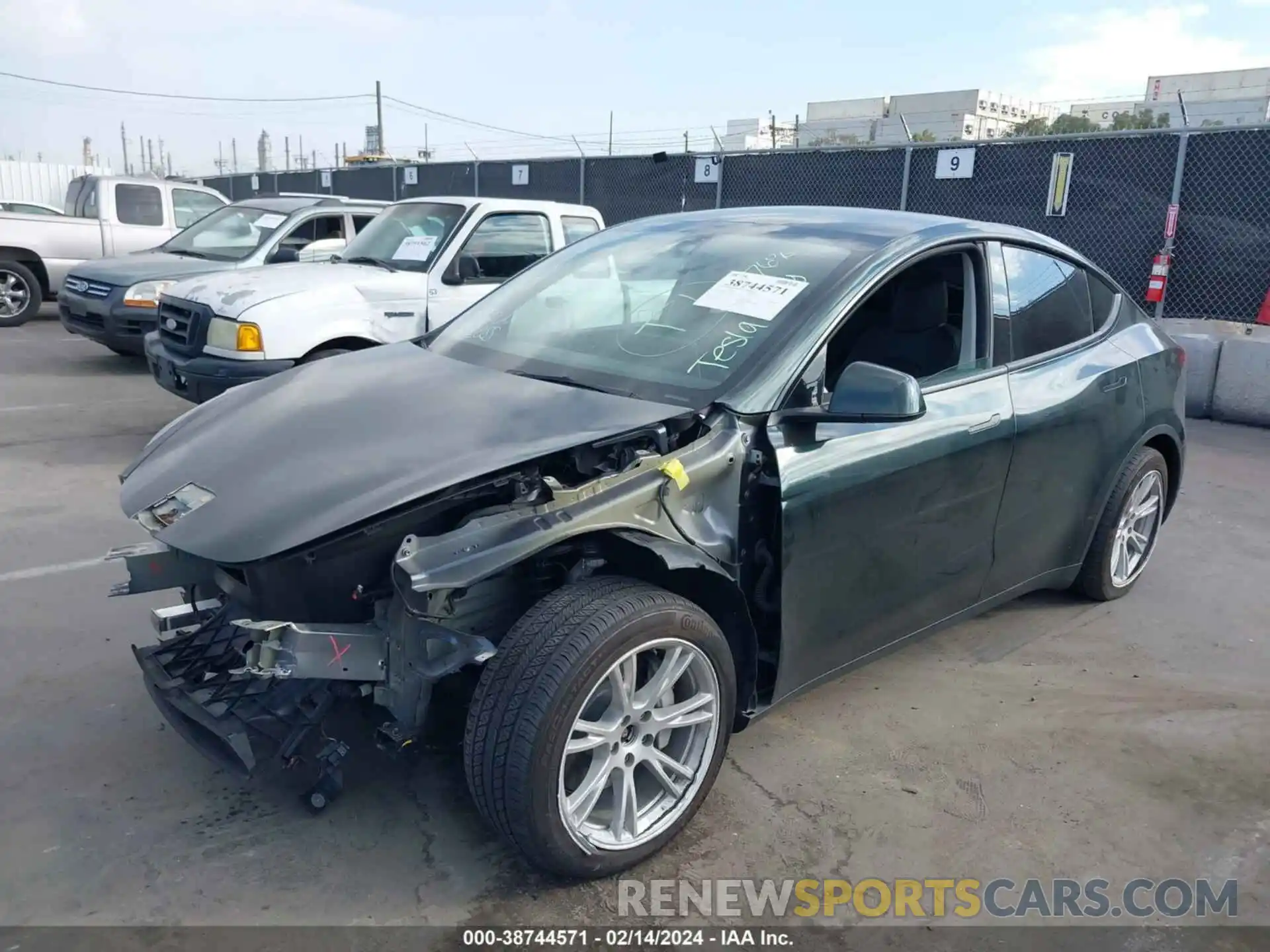 2 Photograph of a damaged car 5YJYGDEE2MF296950 TESLA MODEL Y 2021