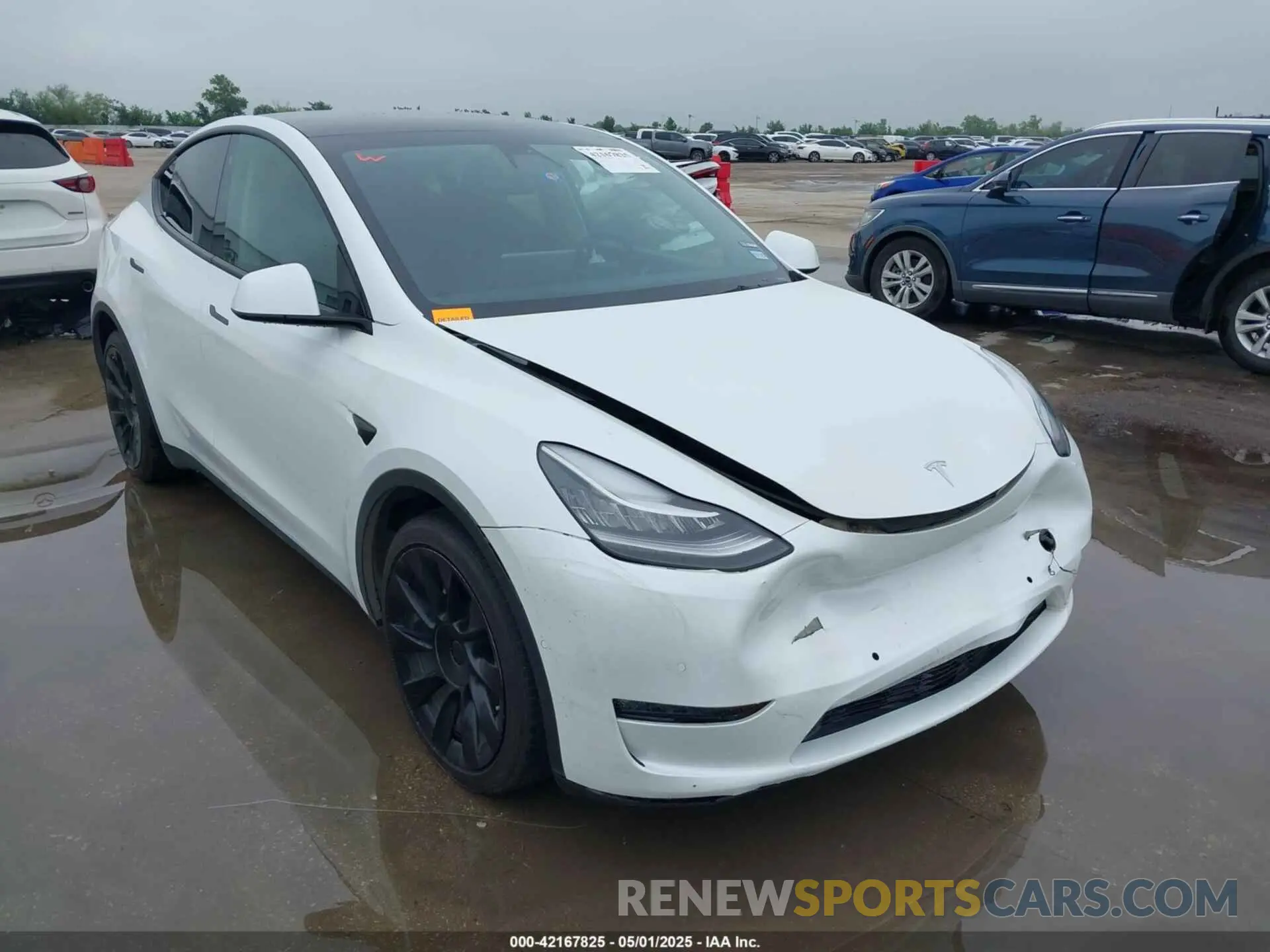 1 Photograph of a damaged car 5YJYGDEE2MF299721 TESLA MODEL Y 2021