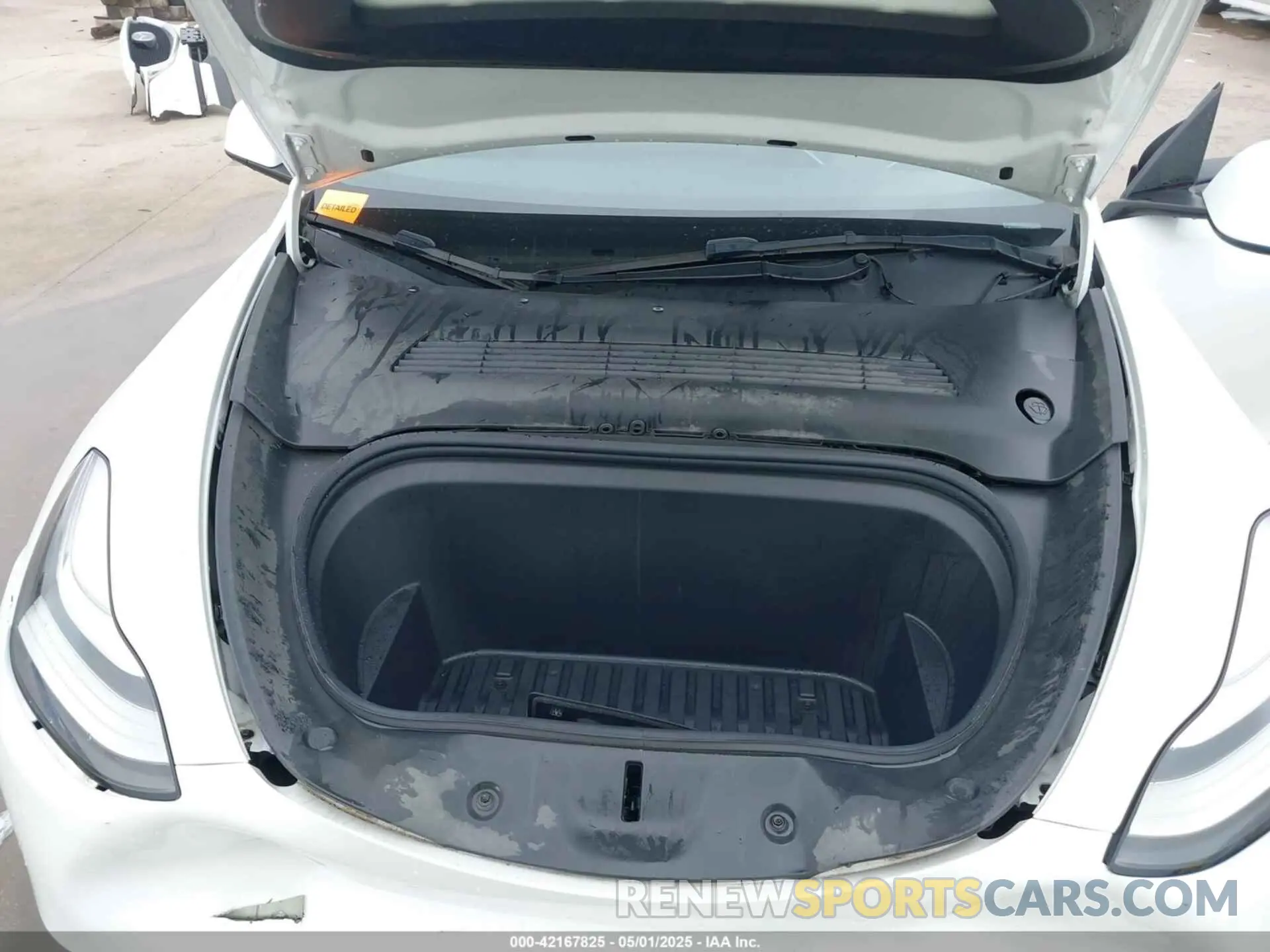 10 Photograph of a damaged car 5YJYGDEE2MF299721 TESLA MODEL Y 2021