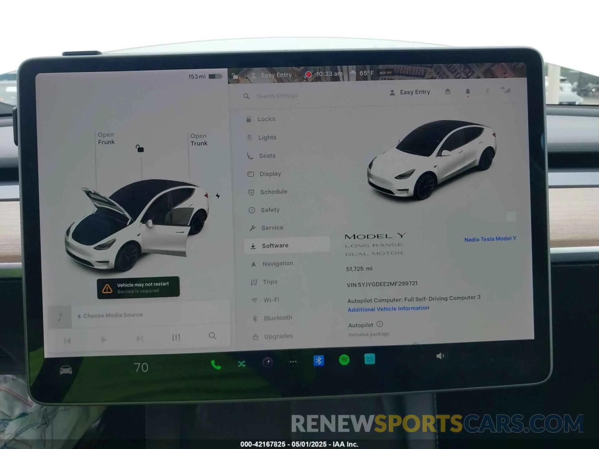 18 Photograph of a damaged car 5YJYGDEE2MF299721 TESLA MODEL Y 2021