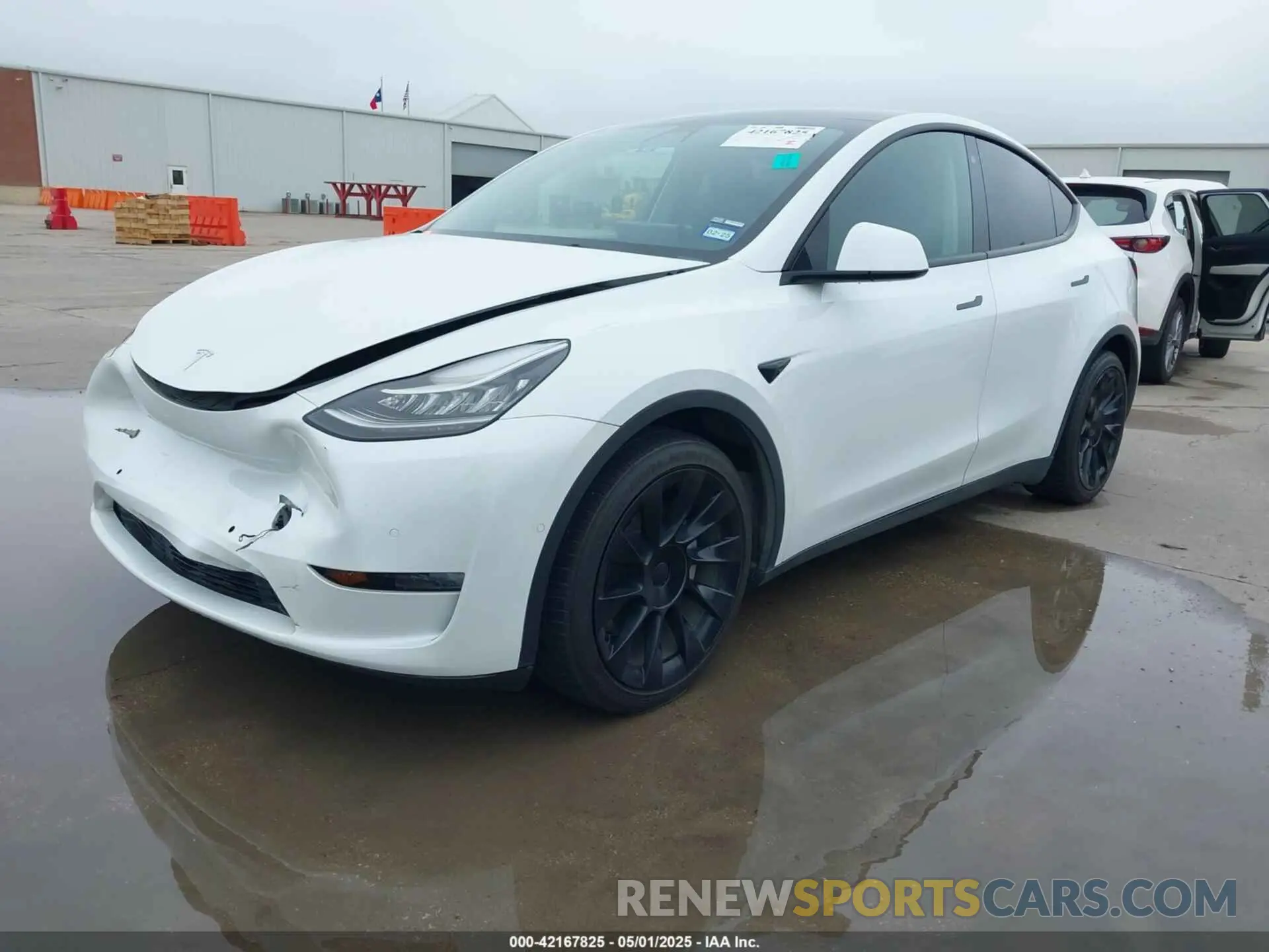 2 Photograph of a damaged car 5YJYGDEE2MF299721 TESLA MODEL Y 2021