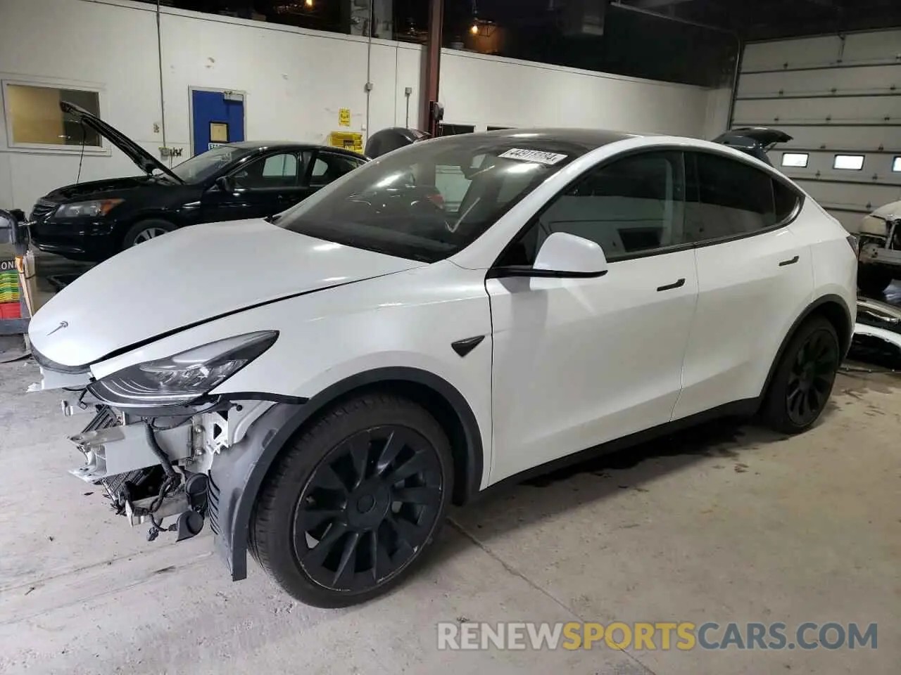 1 Photograph of a damaged car 5YJYGDEE3MF068407 TESLA MODEL Y 2021