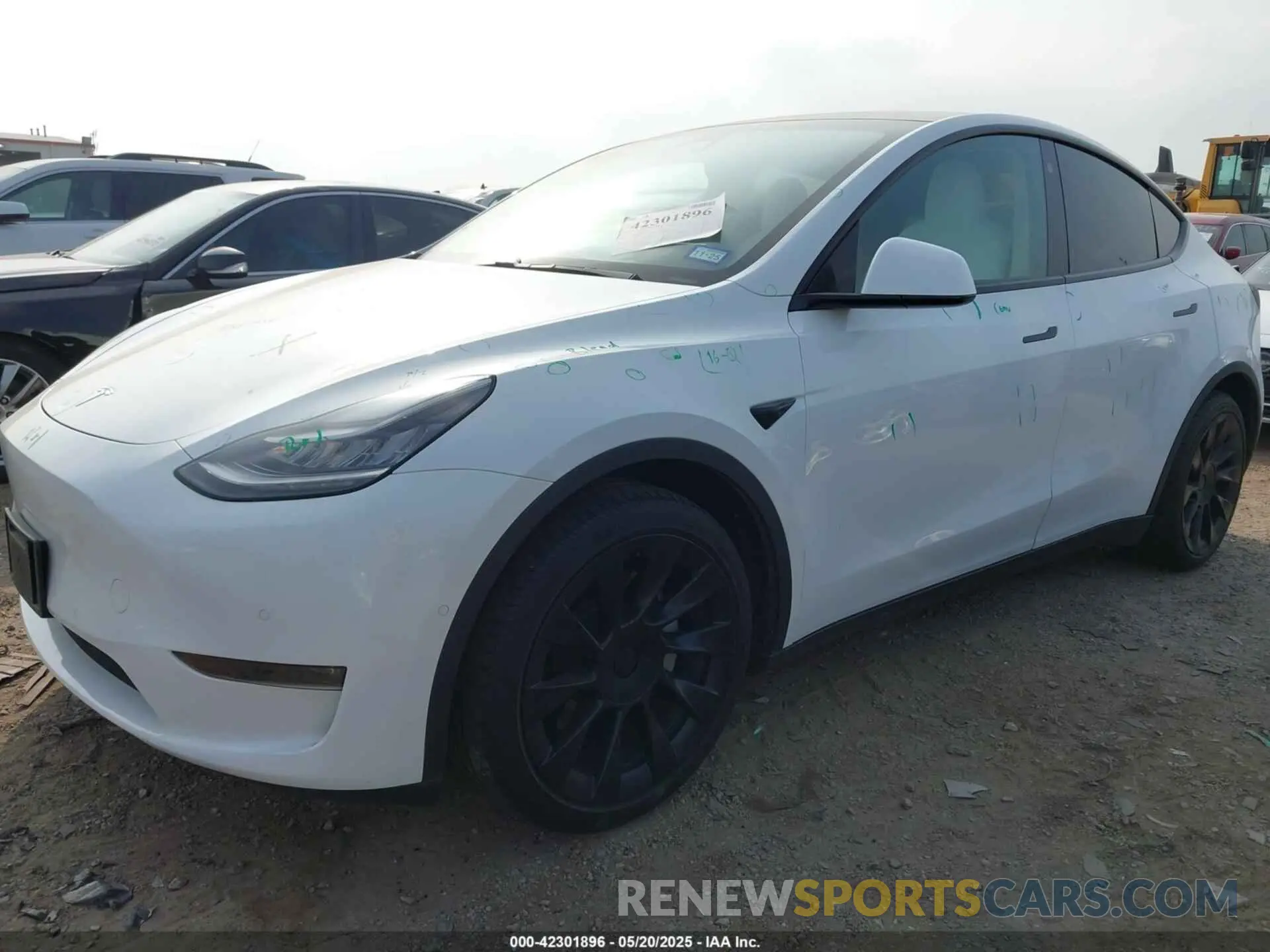 2 Photograph of a damaged car 5YJYGDEE3MF068472 TESLA MODEL Y 2021