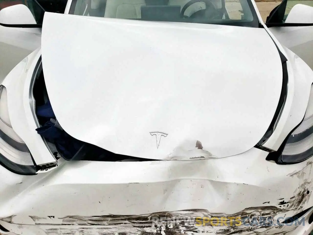 11 Photograph of a damaged car 5YJYGDEE3MF071601 TESLA MODEL Y 2021