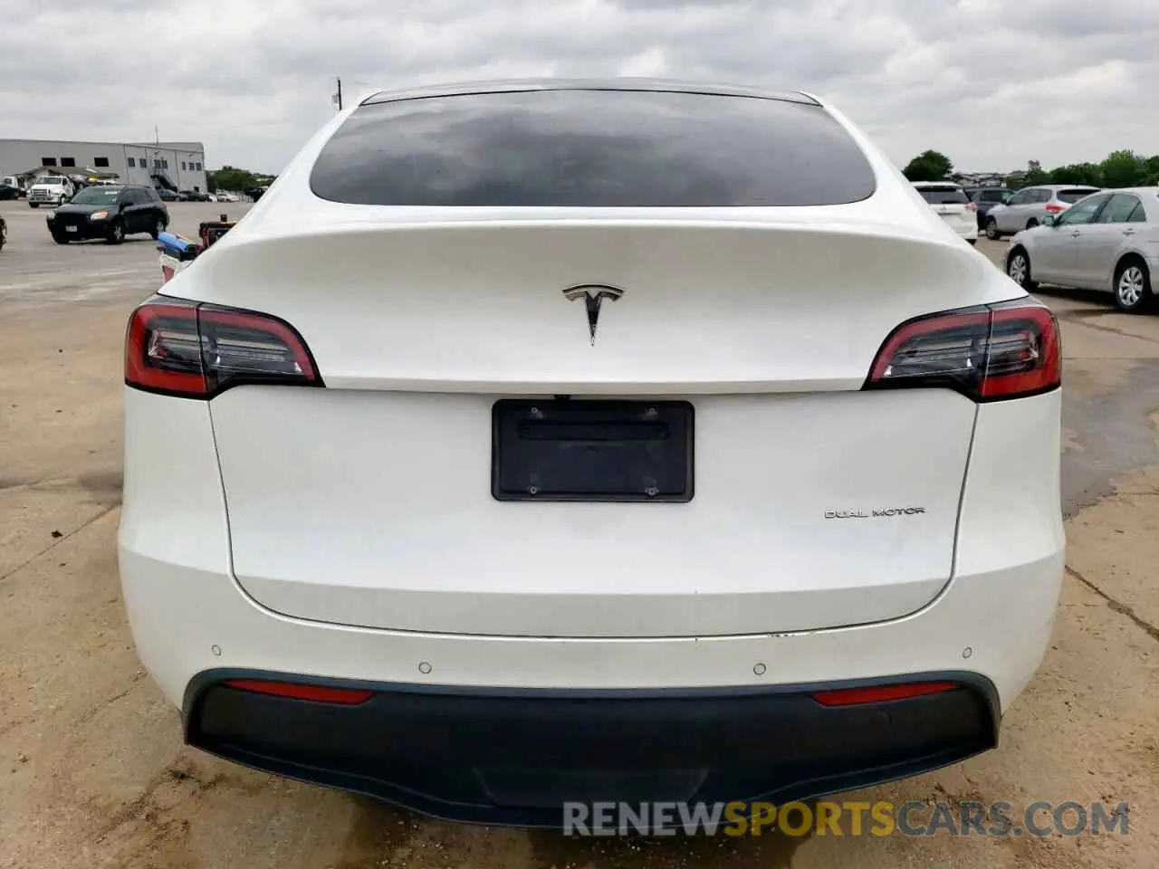 6 Photograph of a damaged car 5YJYGDEE3MF071601 TESLA MODEL Y 2021