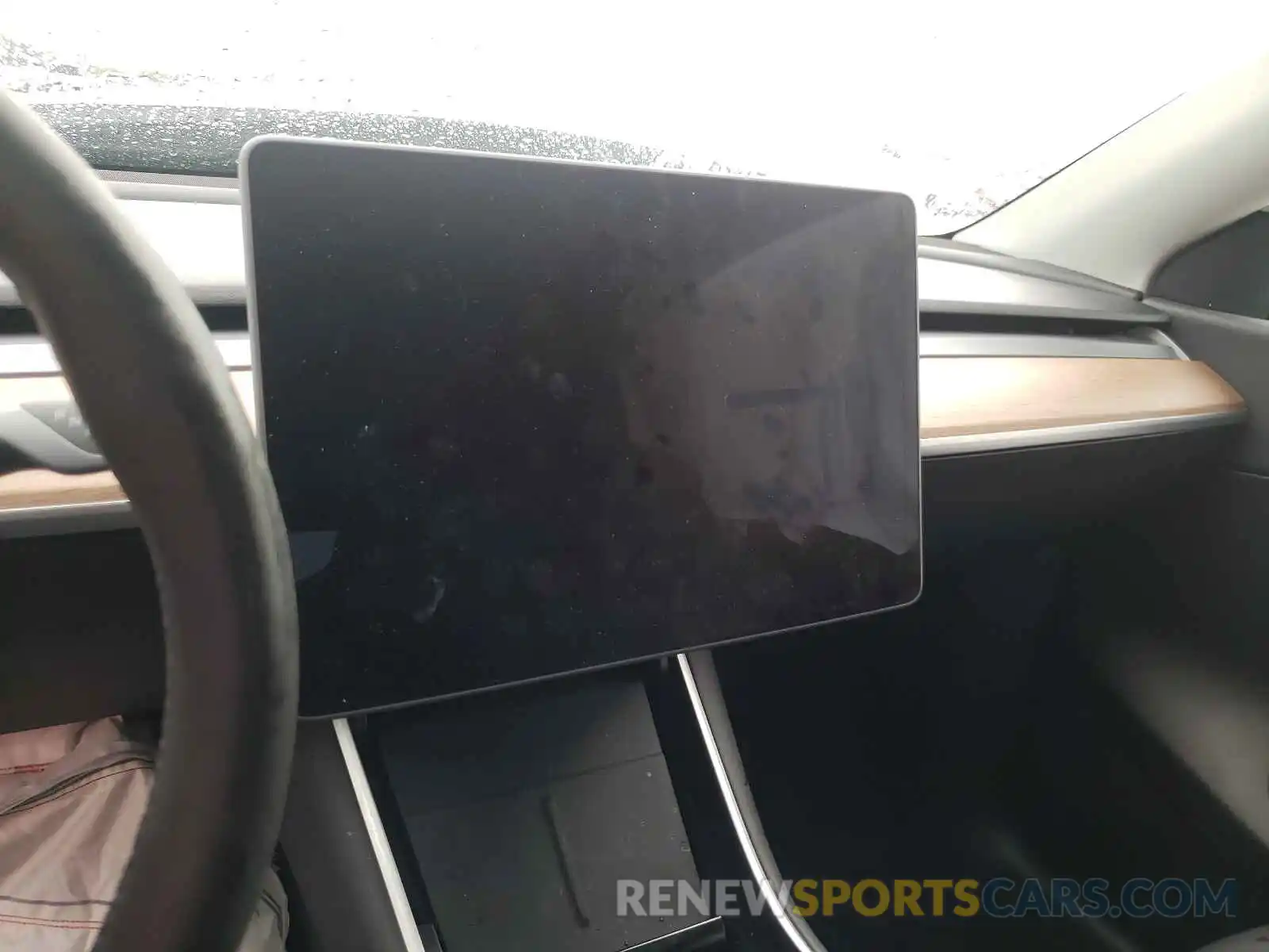 8 Photograph of a damaged car 5YJYGDEE3MF074739 TESLA MODEL Y 2021