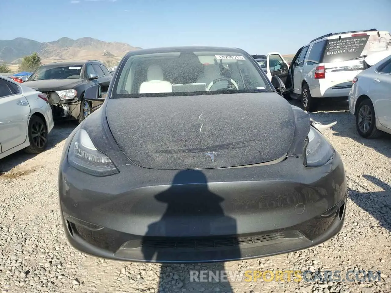 5 Photograph of a damaged car 5YJYGDEE3MF075535 TESLA MODEL Y 2021