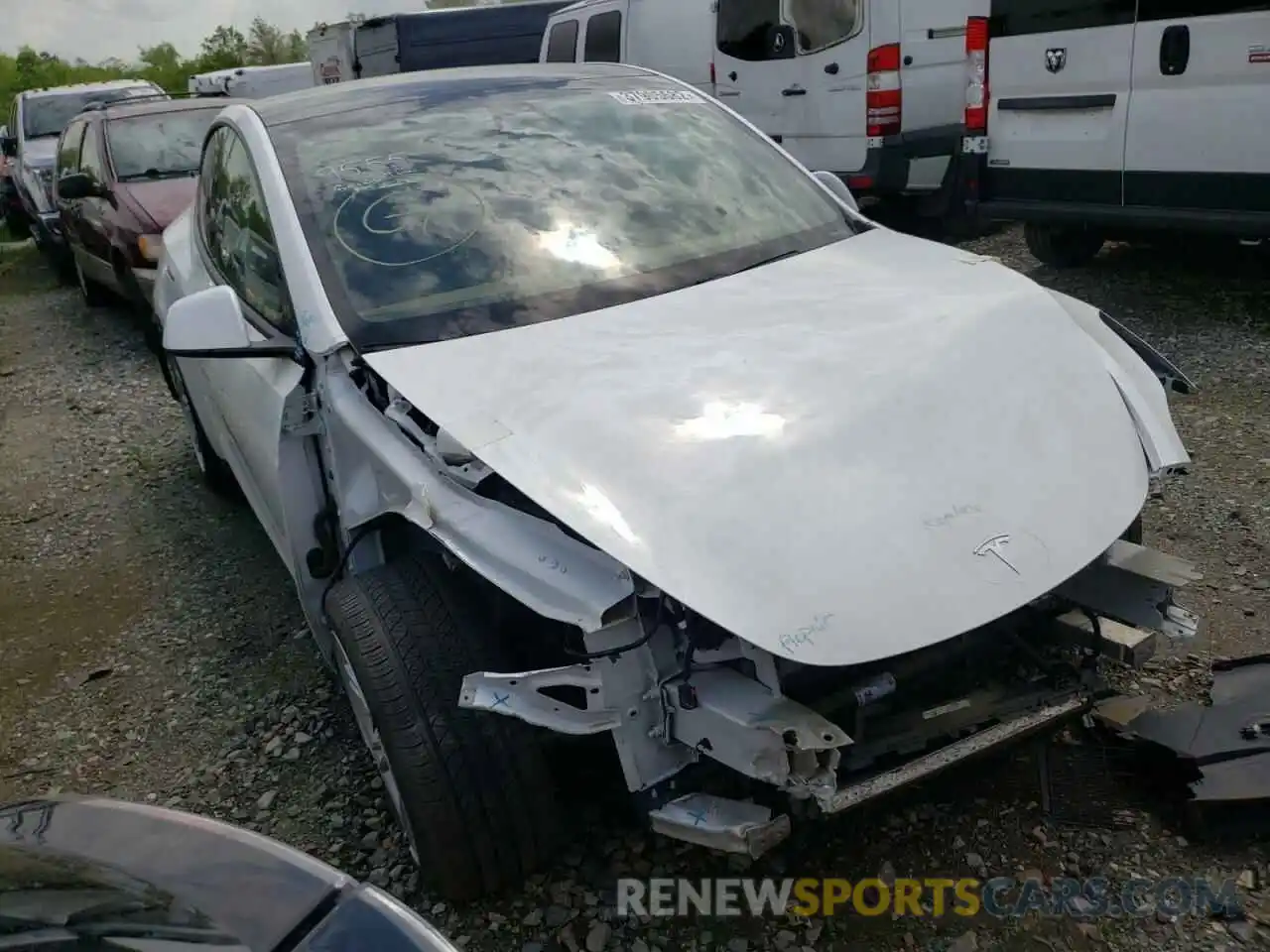 1 Photograph of a damaged car 5YJYGDEE3MF077706 TESLA MODEL Y 2021