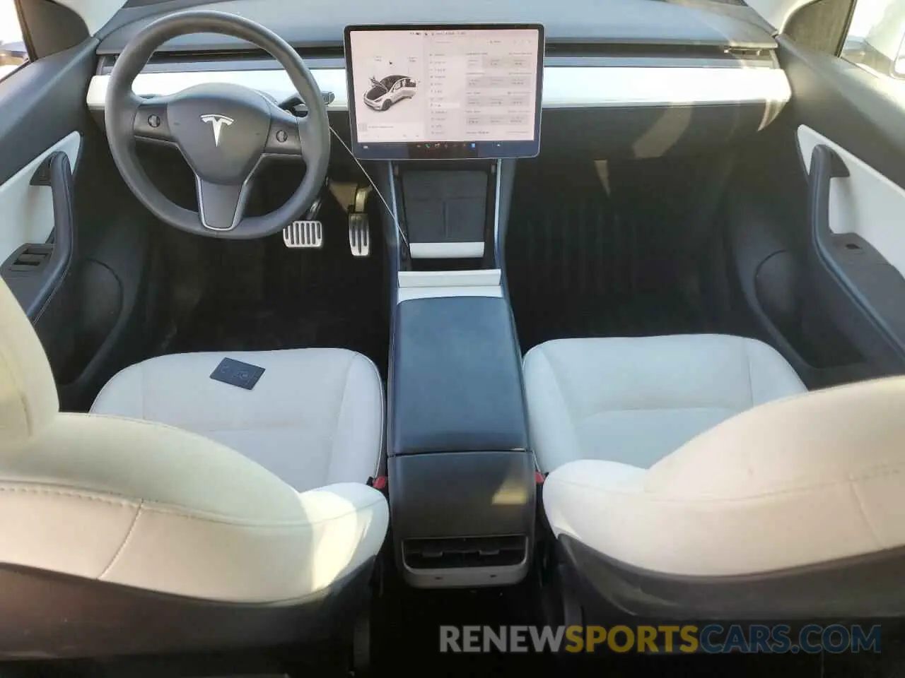 8 Photograph of a damaged car 5YJYGDEE3MF081044 TESLA MODEL Y 2021