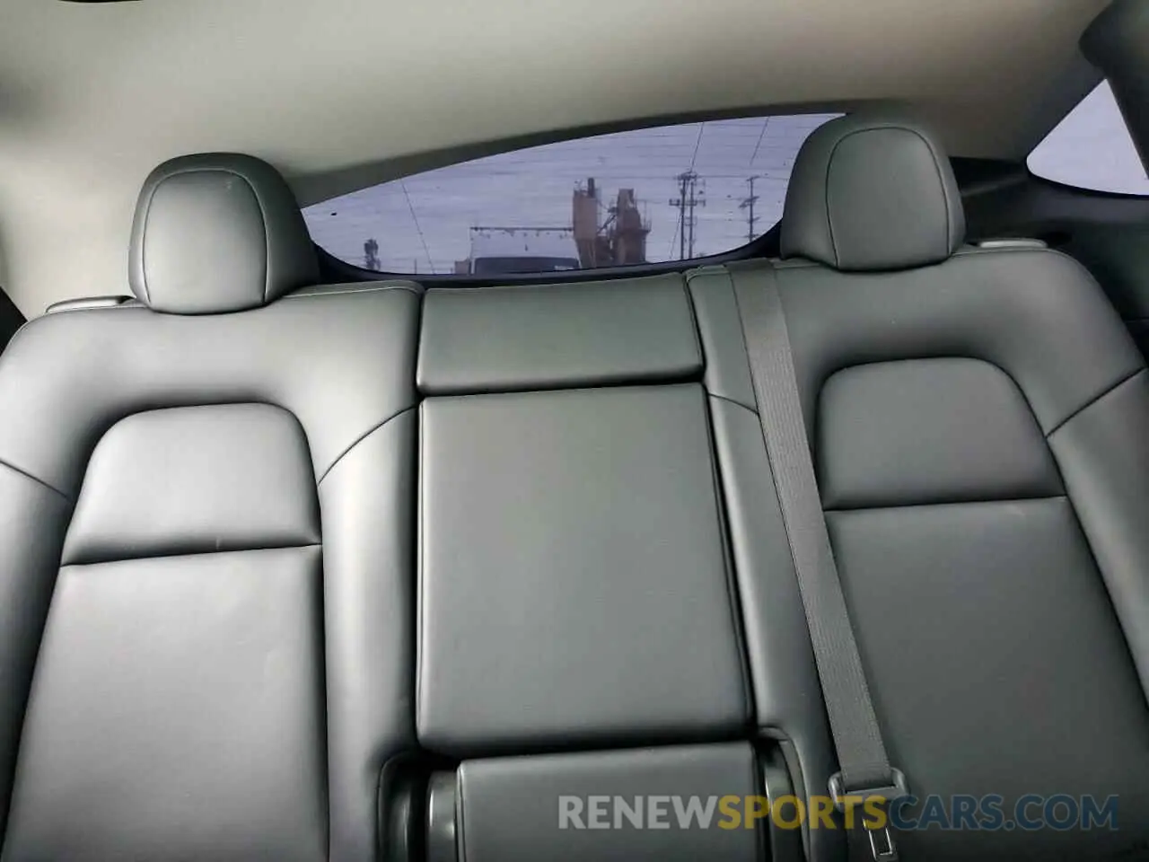 10 Photograph of a damaged car 5YJYGDEE3MF084655 TESLA MODEL Y 2021
