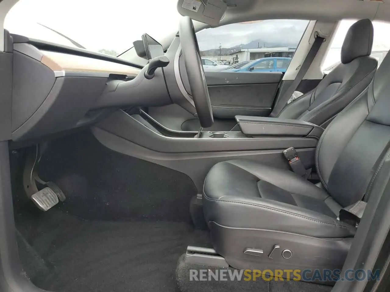 7 Photograph of a damaged car 5YJYGDEE3MF084655 TESLA MODEL Y 2021