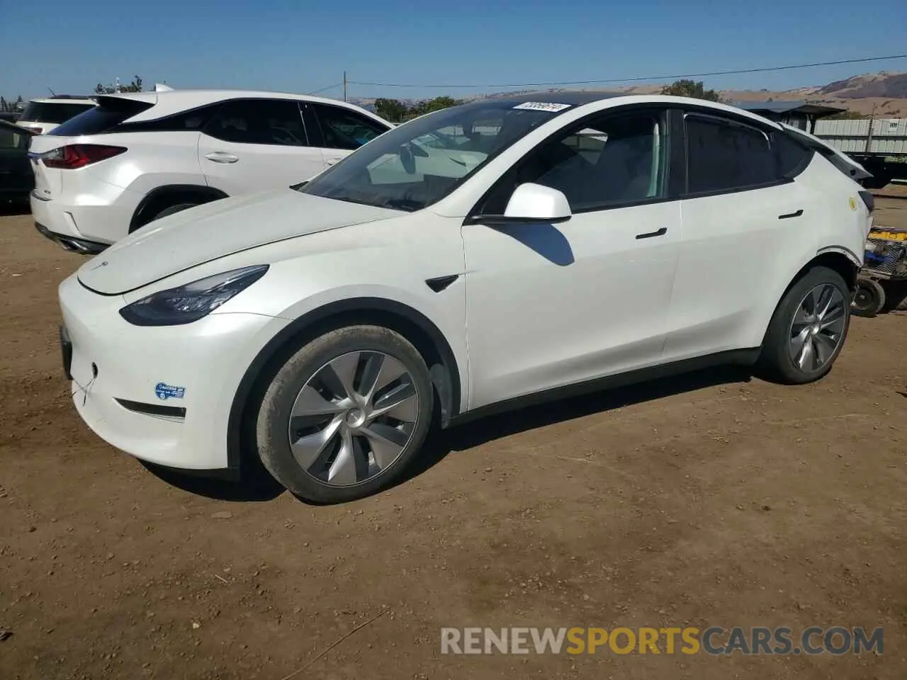 1 Photograph of a damaged car 5YJYGDEE3MF086177 TESLA MODEL Y 2021