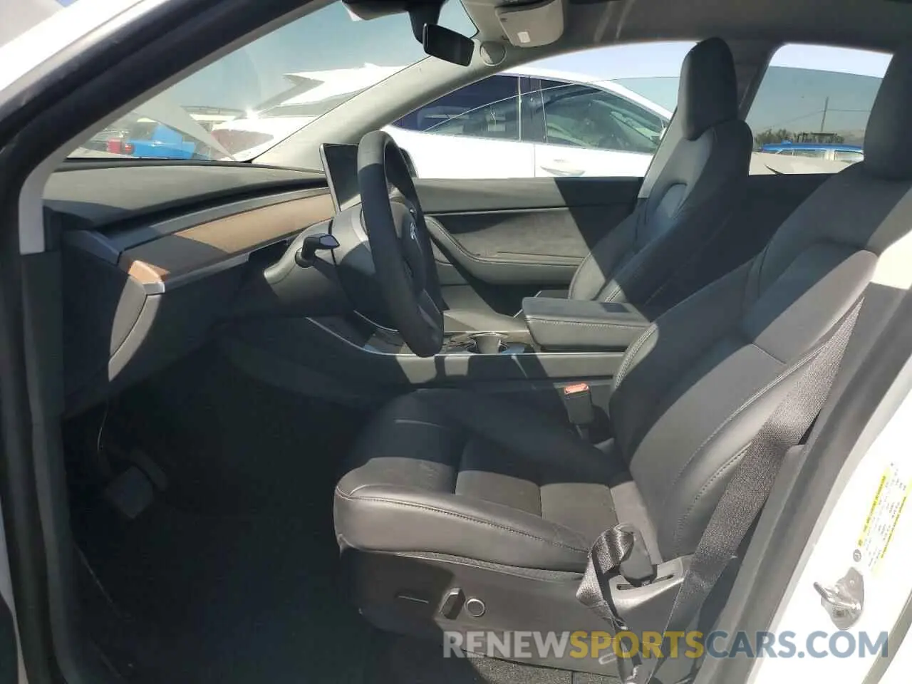 7 Photograph of a damaged car 5YJYGDEE3MF086177 TESLA MODEL Y 2021
