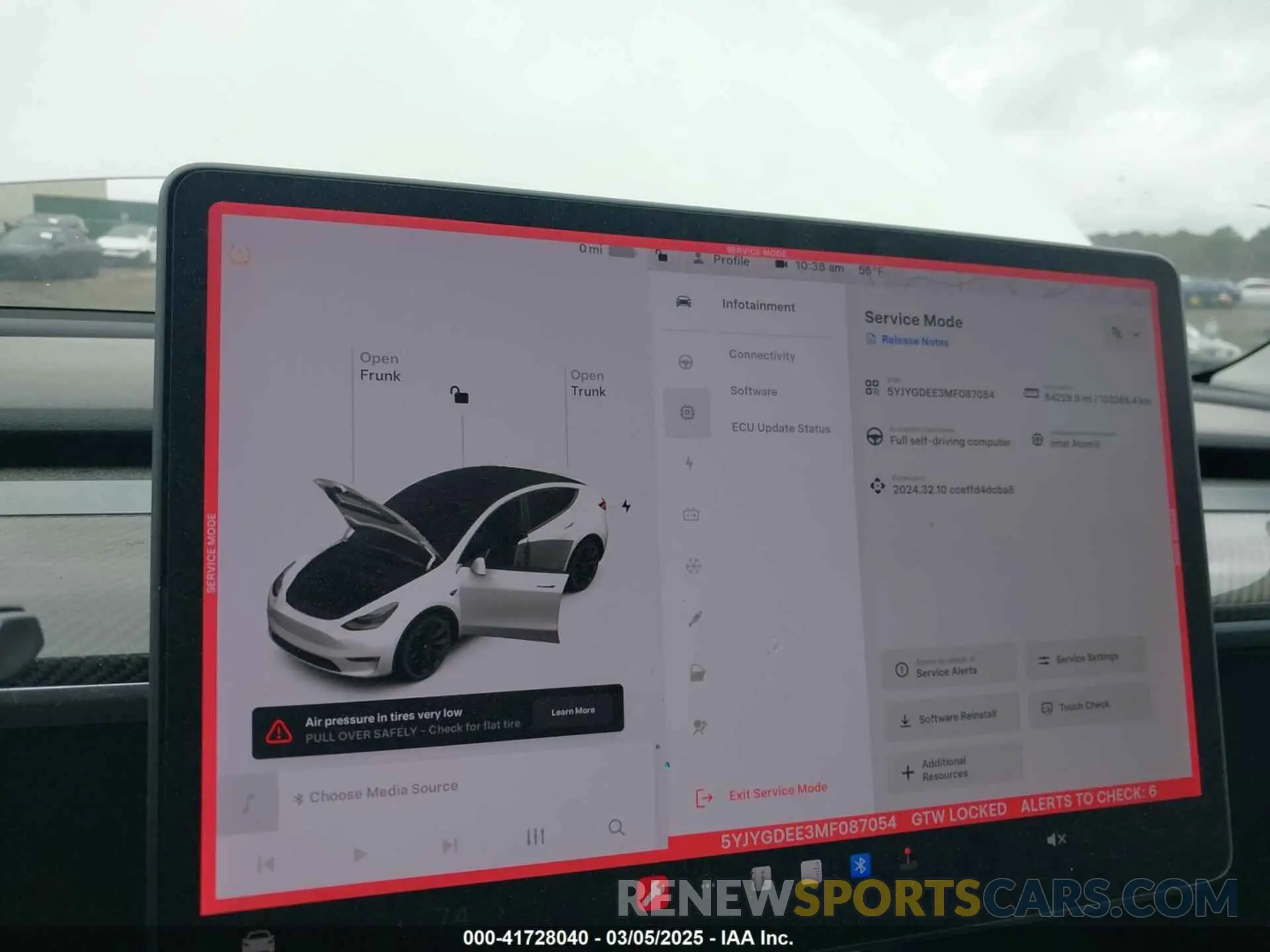 17 Photograph of a damaged car 5YJYGDEE3MF087054 TESLA MODEL Y 2021