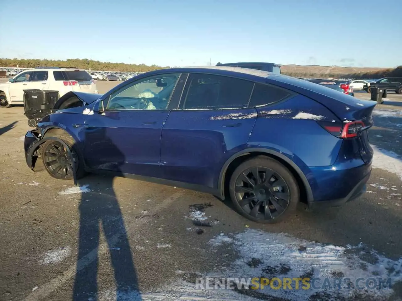 2 Photograph of a damaged car 5YJYGDEE3MF089578 TESLA MODEL Y 2021