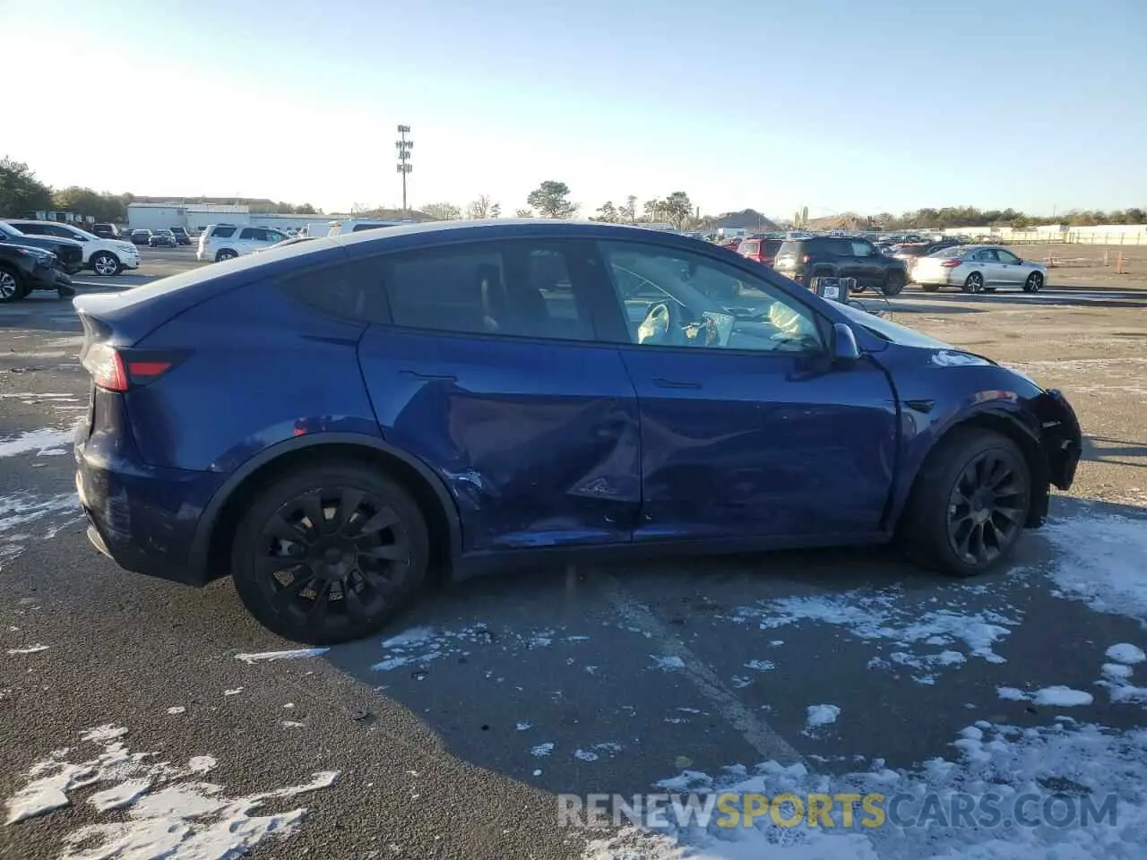 3 Photograph of a damaged car 5YJYGDEE3MF089578 TESLA MODEL Y 2021