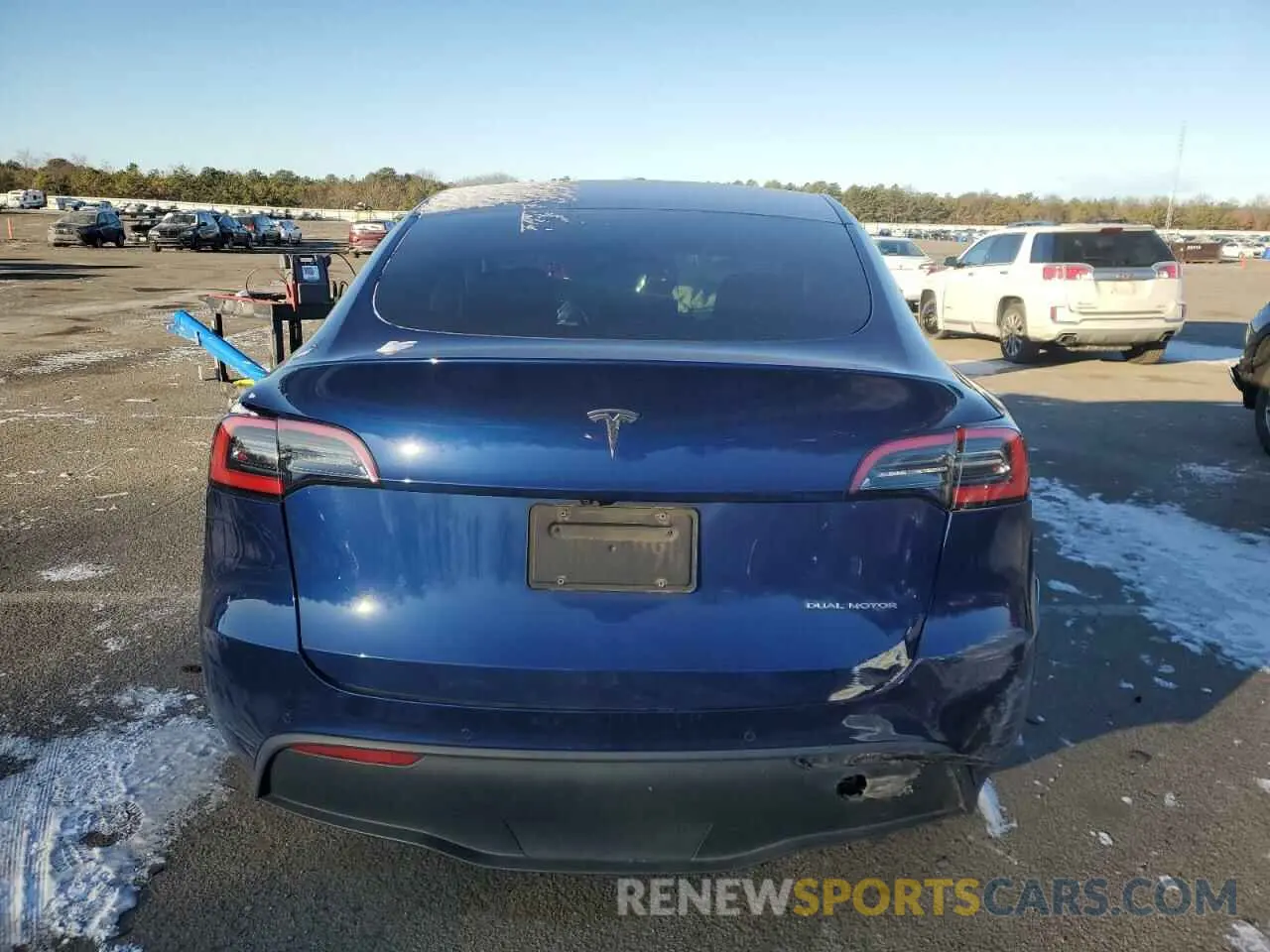 6 Photograph of a damaged car 5YJYGDEE3MF089578 TESLA MODEL Y 2021