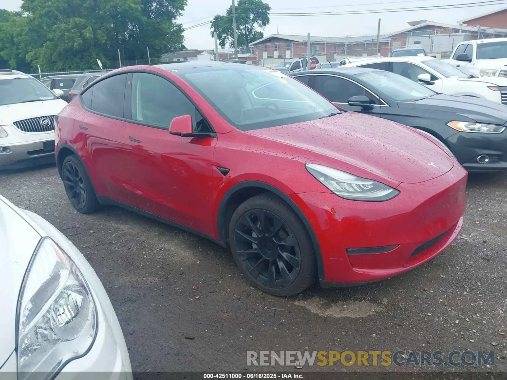 1 Photograph of a damaged car 5YJYGDEE3MF092447 TESLA MODEL Y 2021