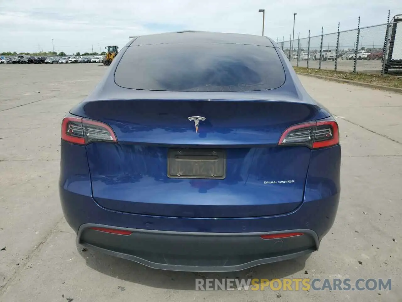 6 Photograph of a damaged car 5YJYGDEE3MF094165 TESLA MODEL Y 2021