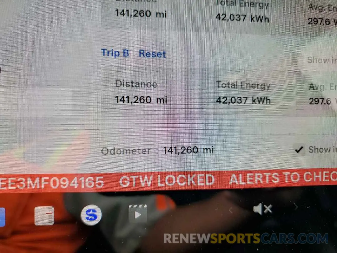 9 Photograph of a damaged car 5YJYGDEE3MF094165 TESLA MODEL Y 2021