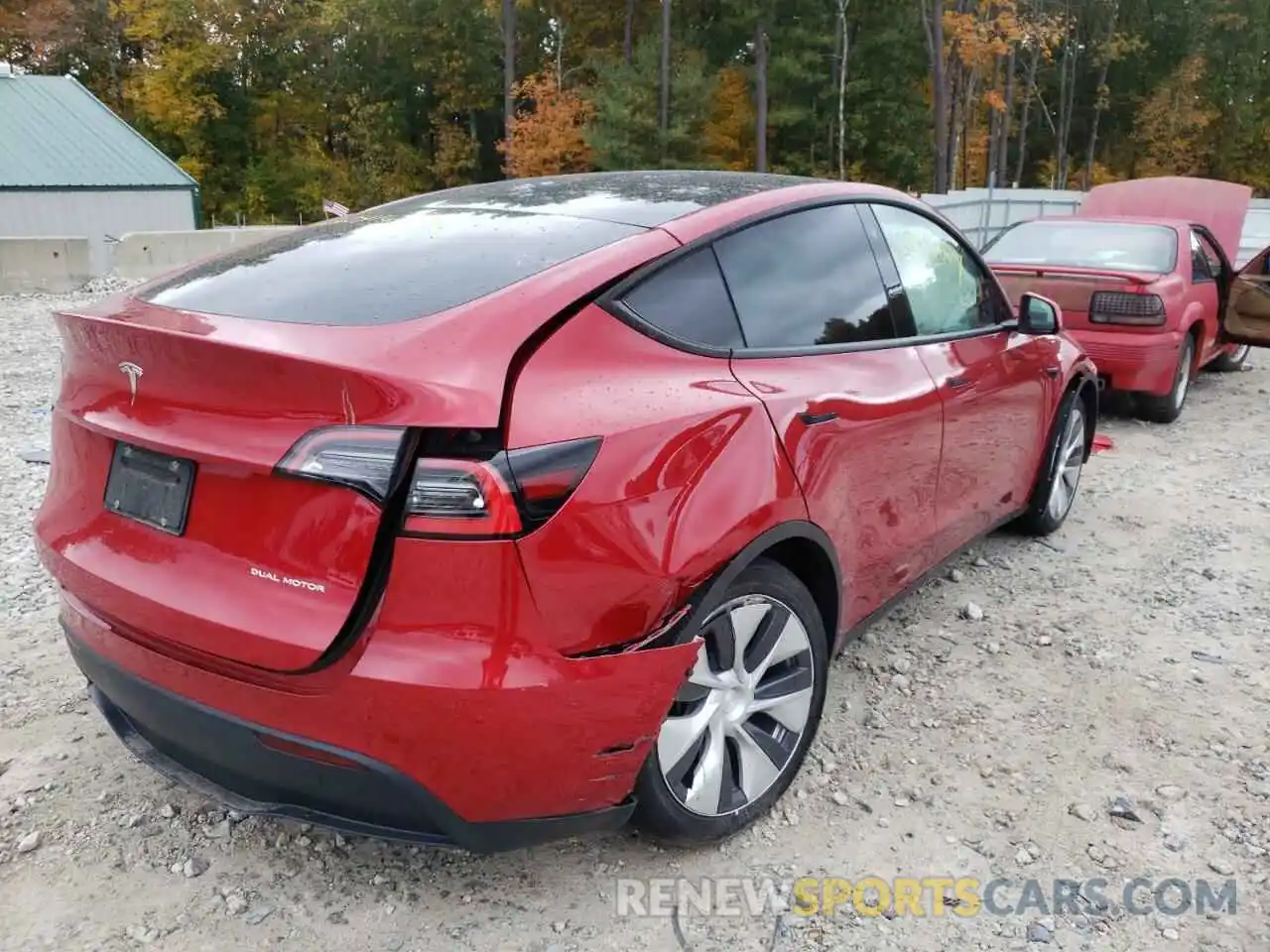 4 Photograph of a damaged car 5YJYGDEE3MF106007 TESLA MODEL Y 2021