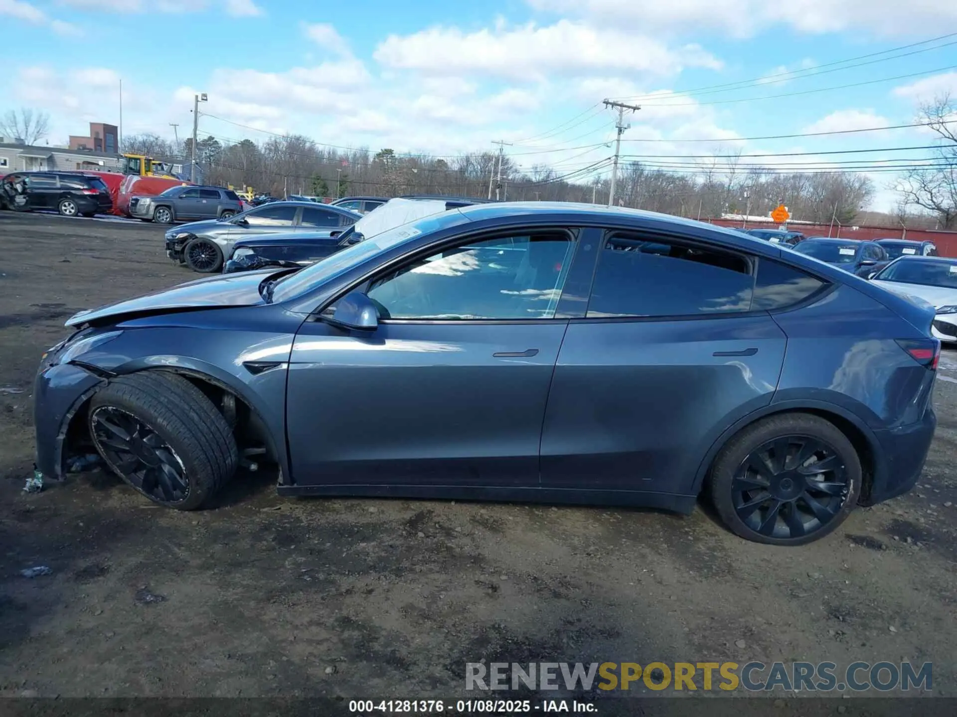 14 Photograph of a damaged car 5YJYGDEE3MF122966 TESLA MODEL Y 2021