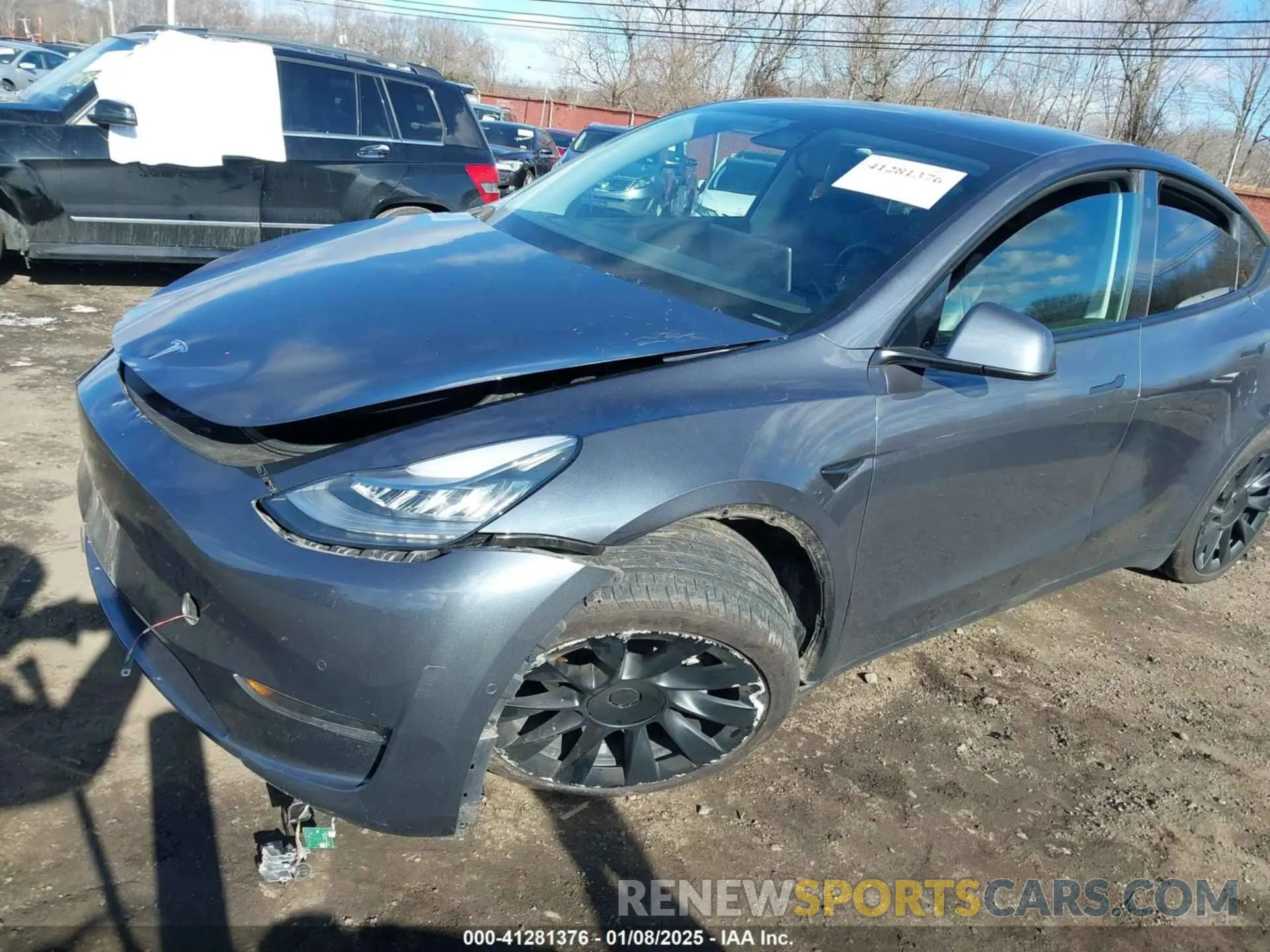 21 Photograph of a damaged car 5YJYGDEE3MF122966 TESLA MODEL Y 2021