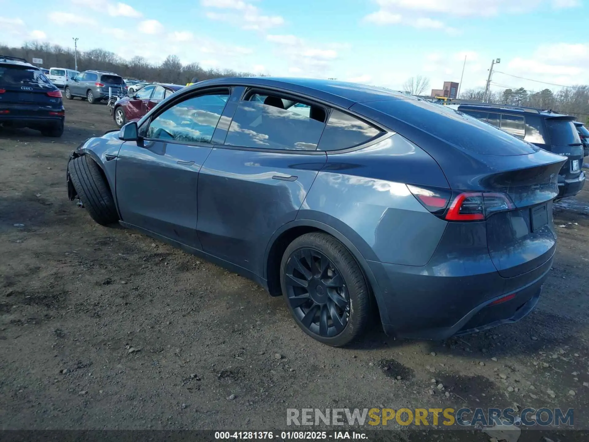 3 Photograph of a damaged car 5YJYGDEE3MF122966 TESLA MODEL Y 2021