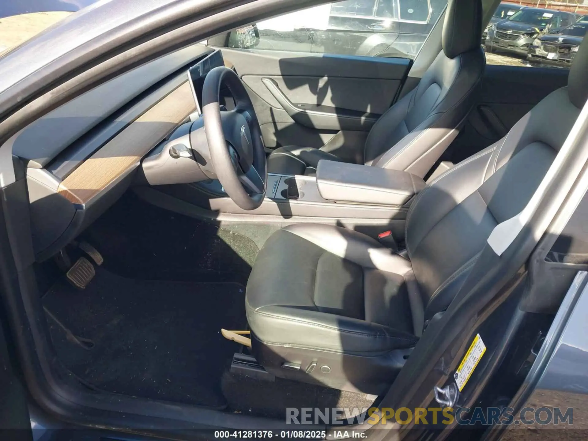 5 Photograph of a damaged car 5YJYGDEE3MF122966 TESLA MODEL Y 2021