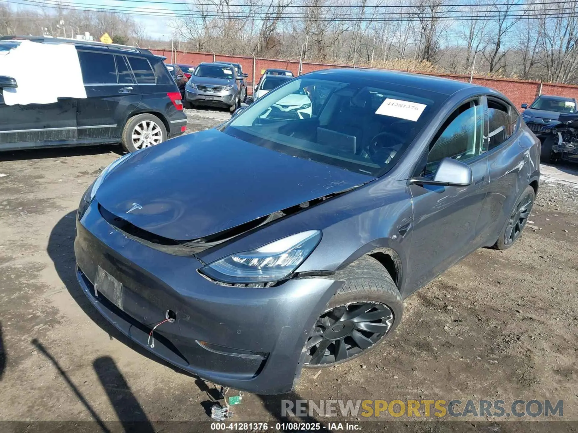 6 Photograph of a damaged car 5YJYGDEE3MF122966 TESLA MODEL Y 2021