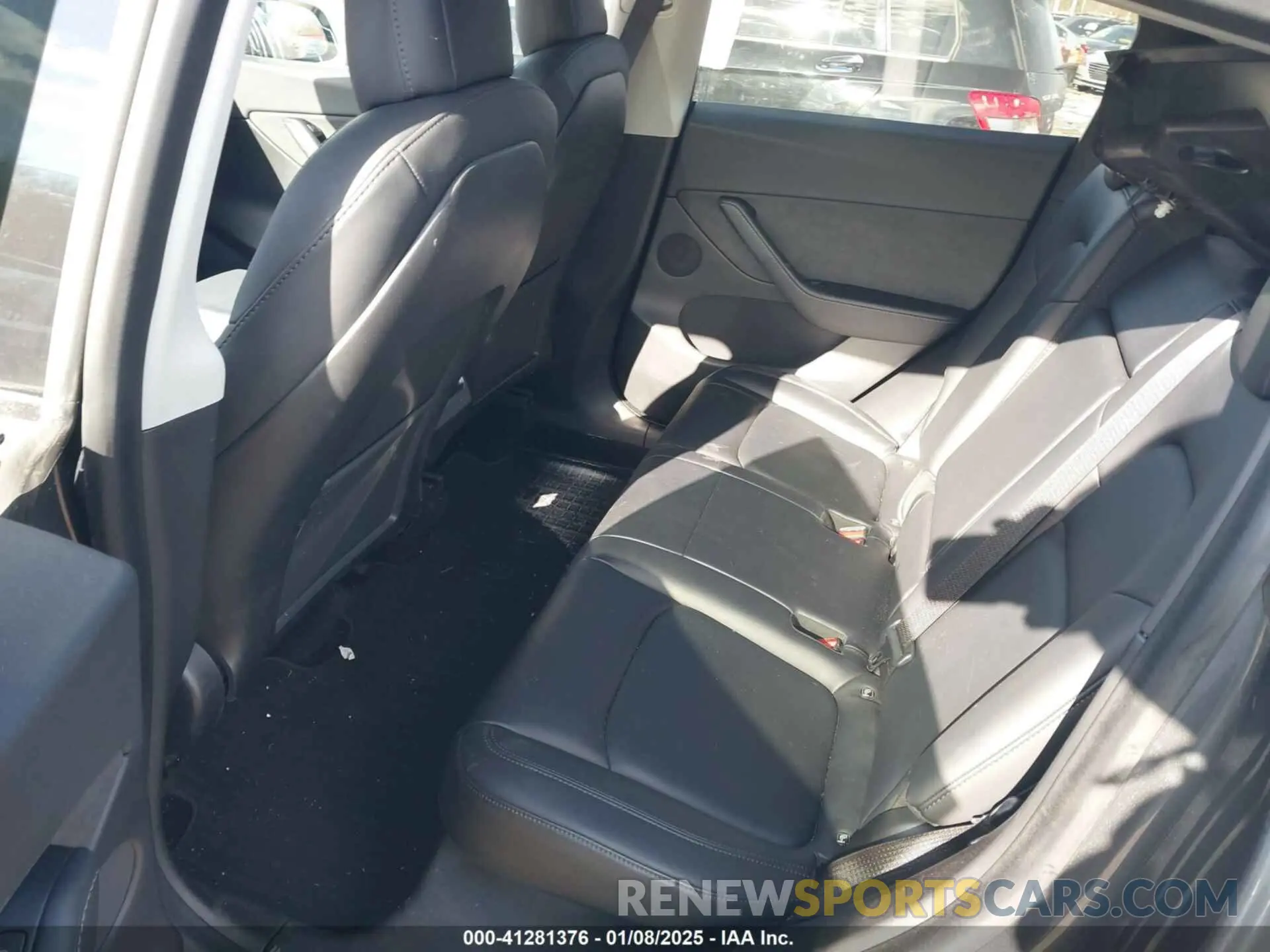 8 Photograph of a damaged car 5YJYGDEE3MF122966 TESLA MODEL Y 2021